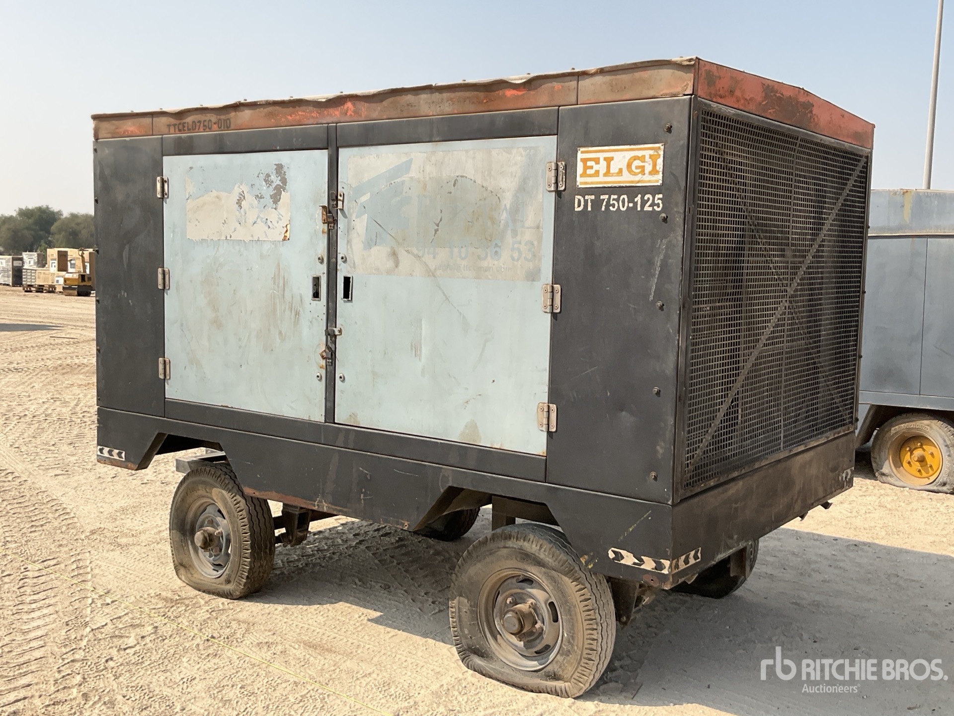 Aspect général with Image, coin arrière gauche