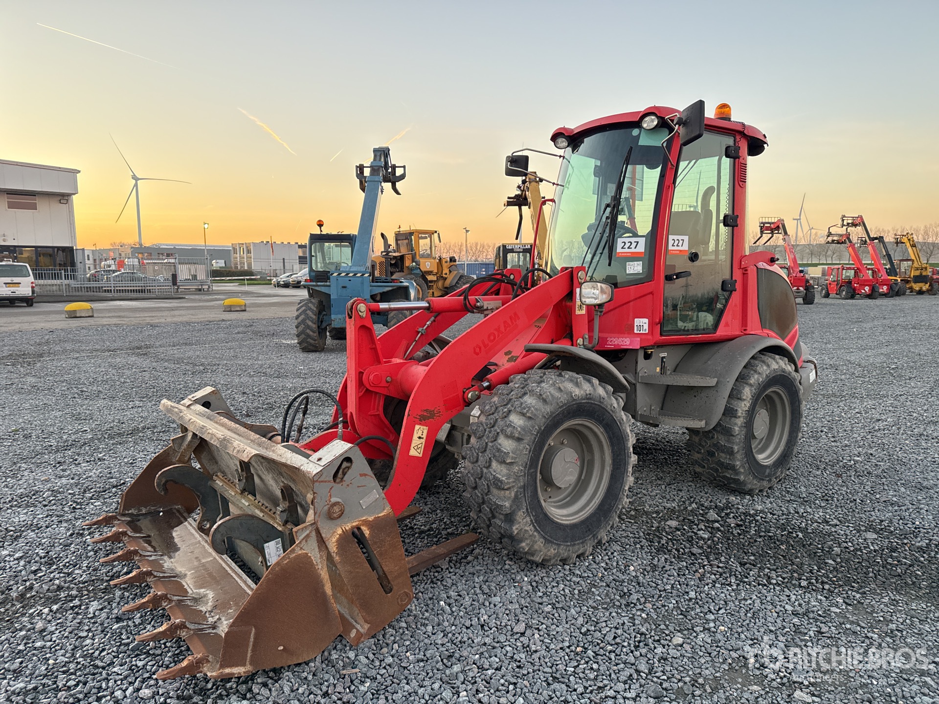 General Appearance with Image, coin avant gauche