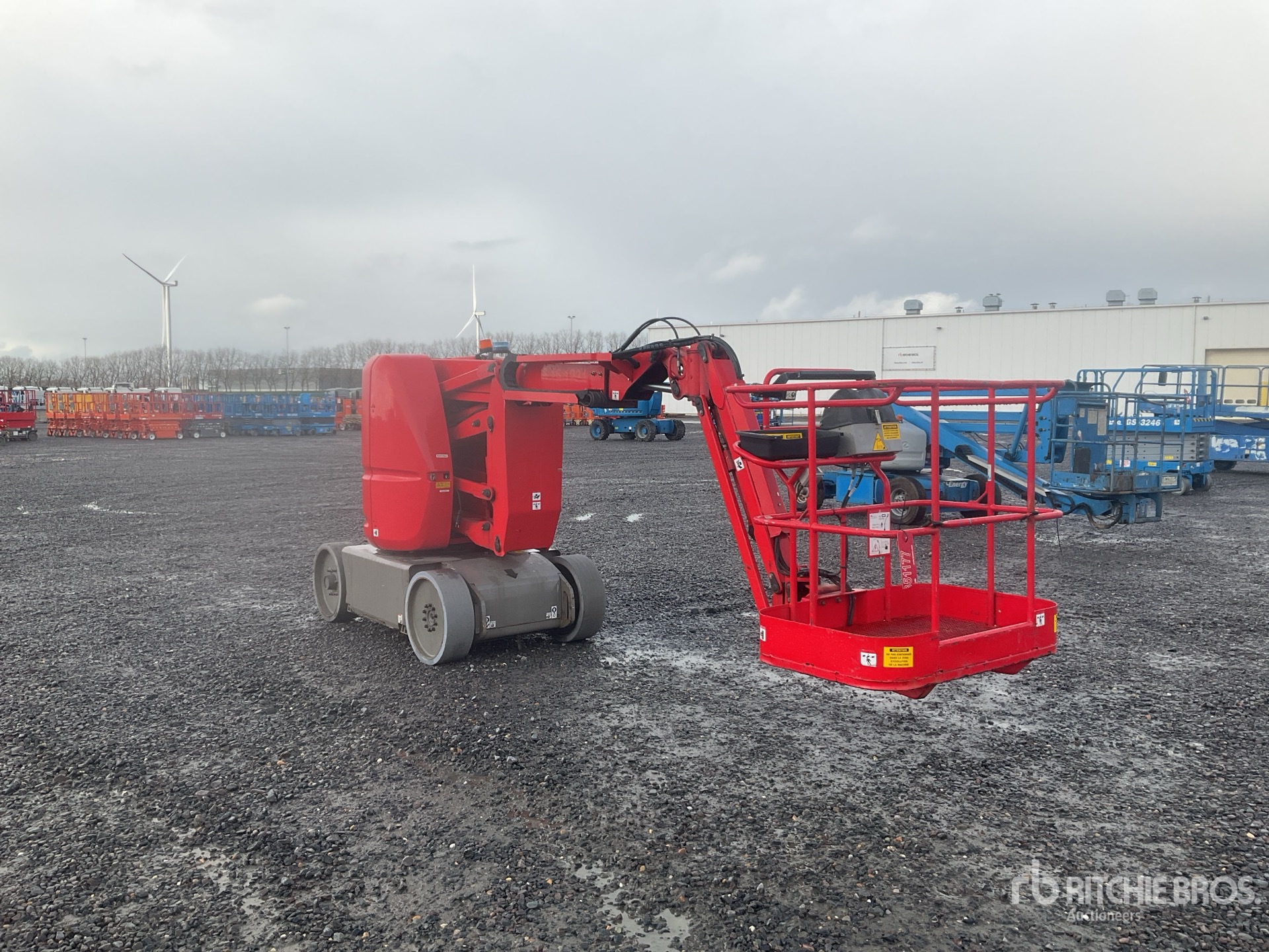 General Appearance with Picture, Right Front Corner