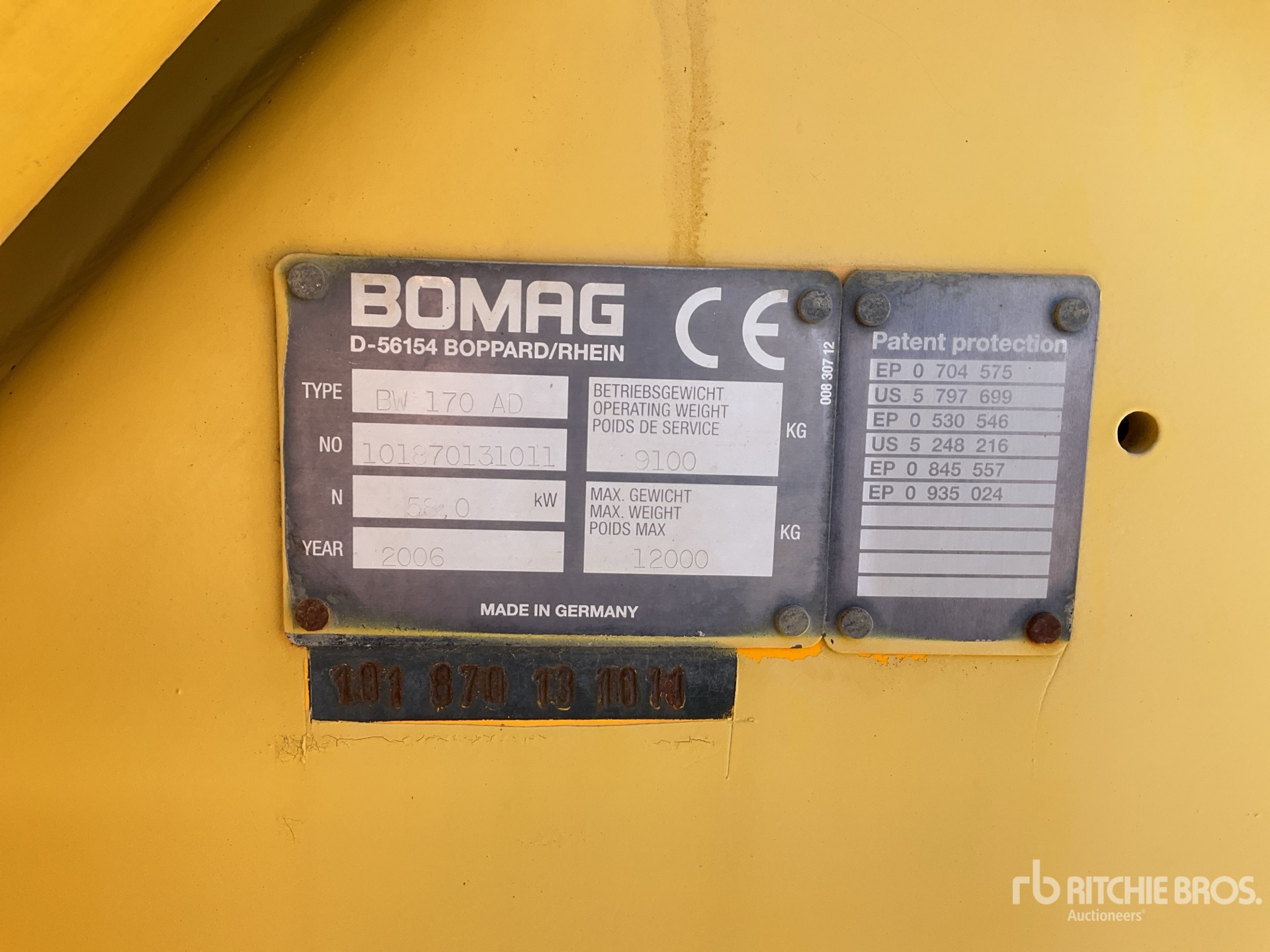 General Appearance with Numero seriale/numero d’identificazione del veicolo (VIN)