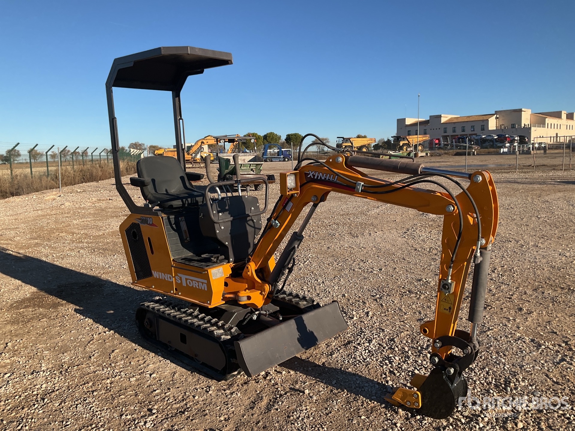 General Appearance with Picture, Right Front Corner