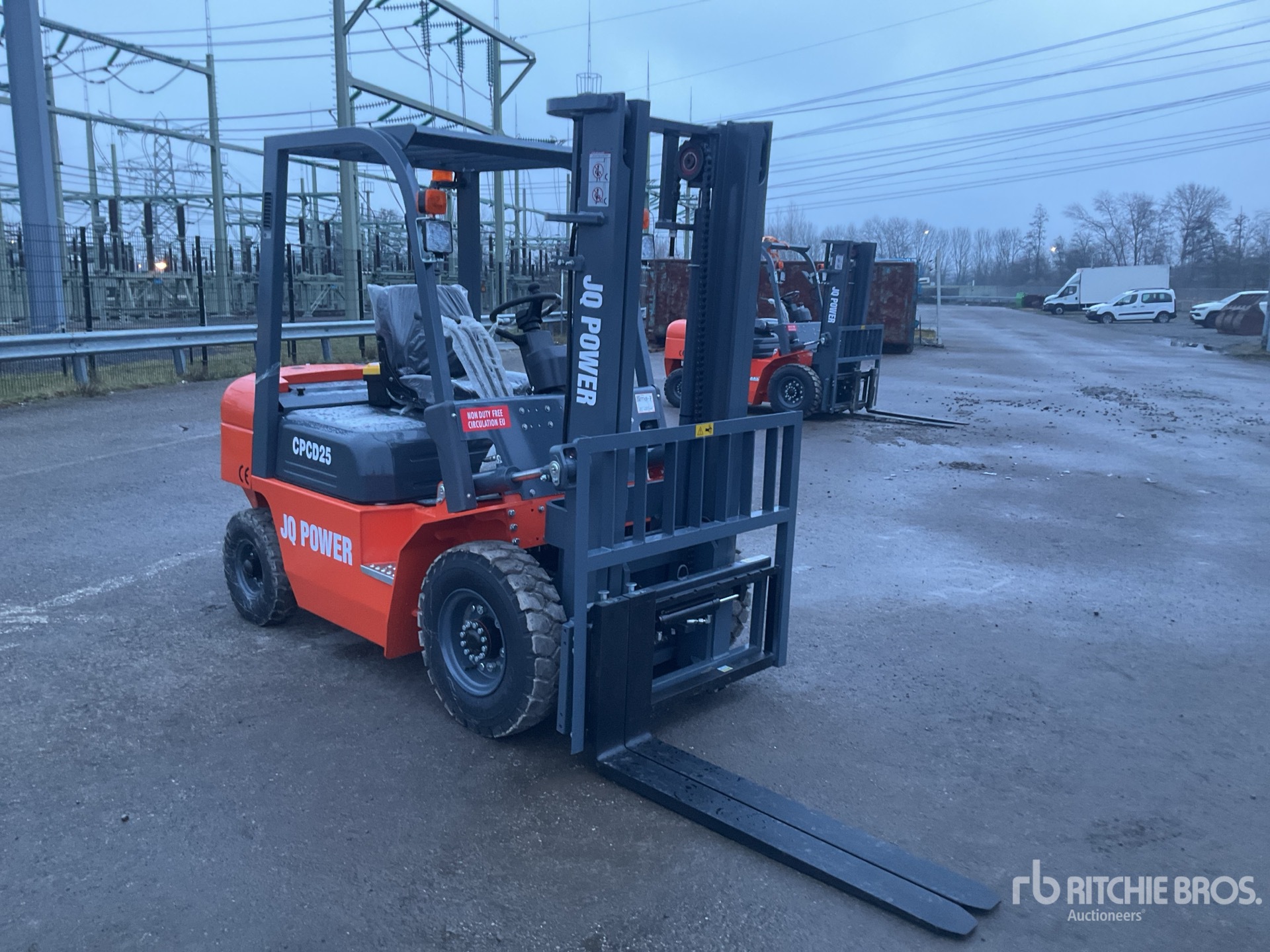 General Appearance with Picture, Right Front Corner