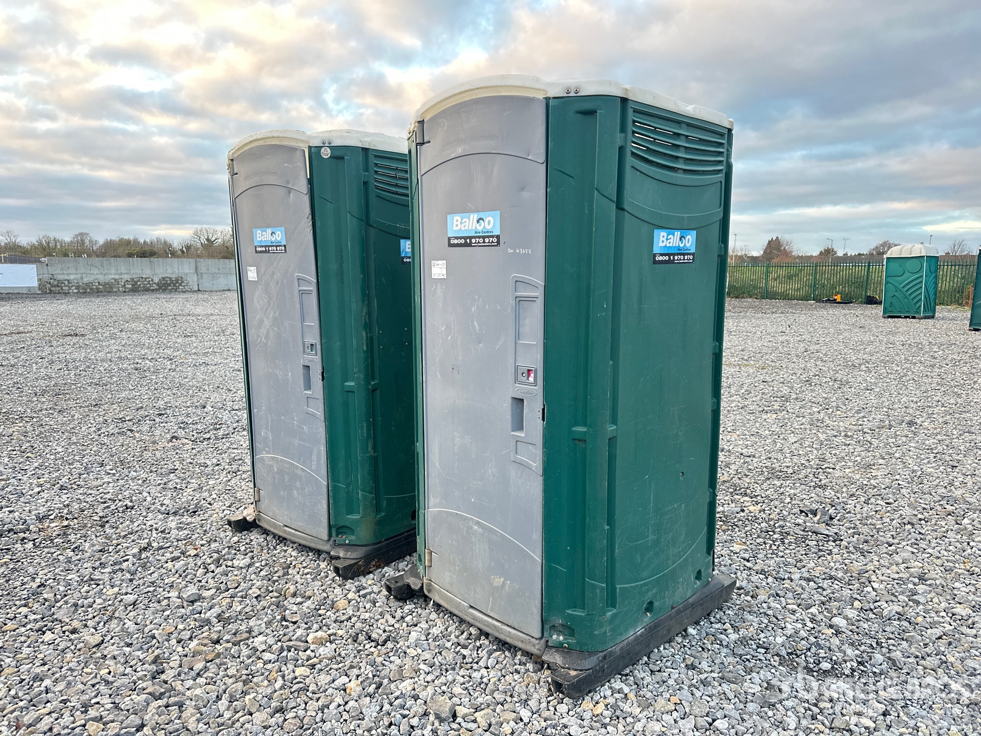 General Appearance with Imagen: esquina delantera derecha