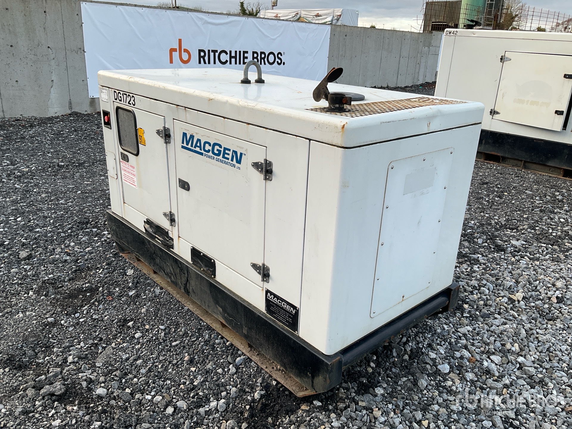 General Appearance with Imagen: esquina trasera izquierda