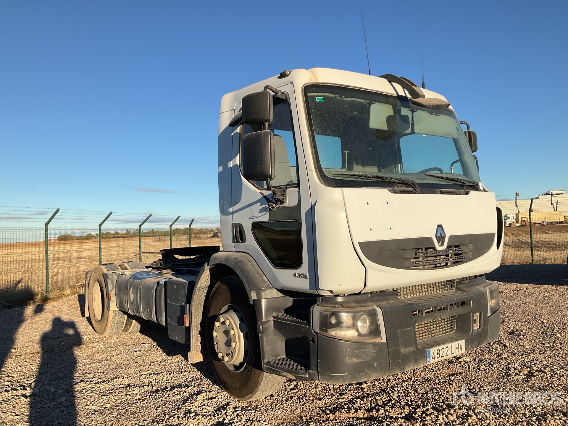 Aspect général with Image, coin avant droit