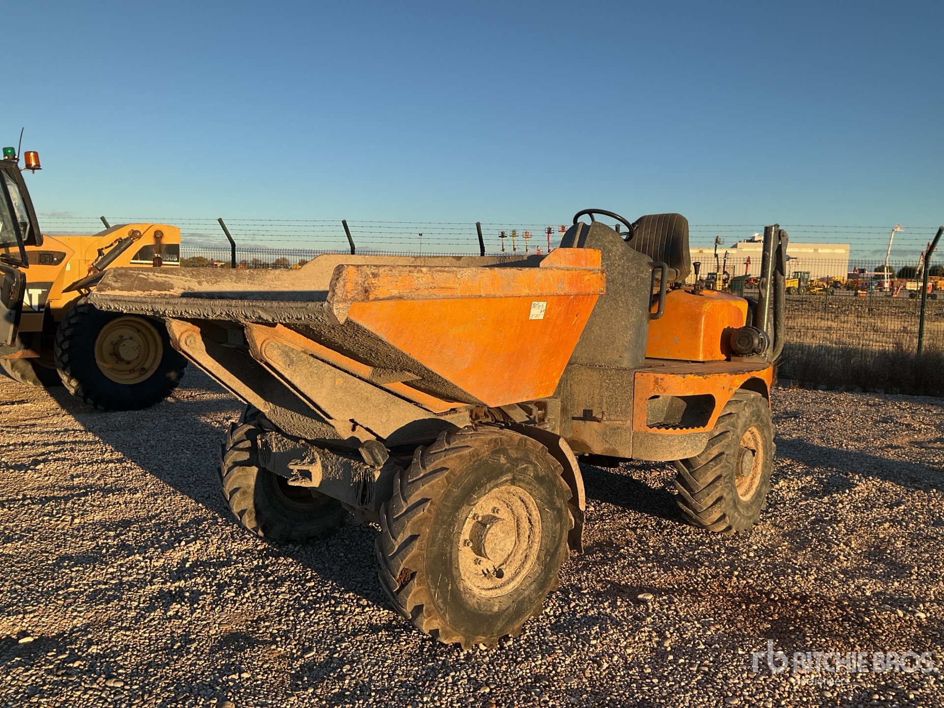 General Appearance with Imagen: esquina delantera izquierda