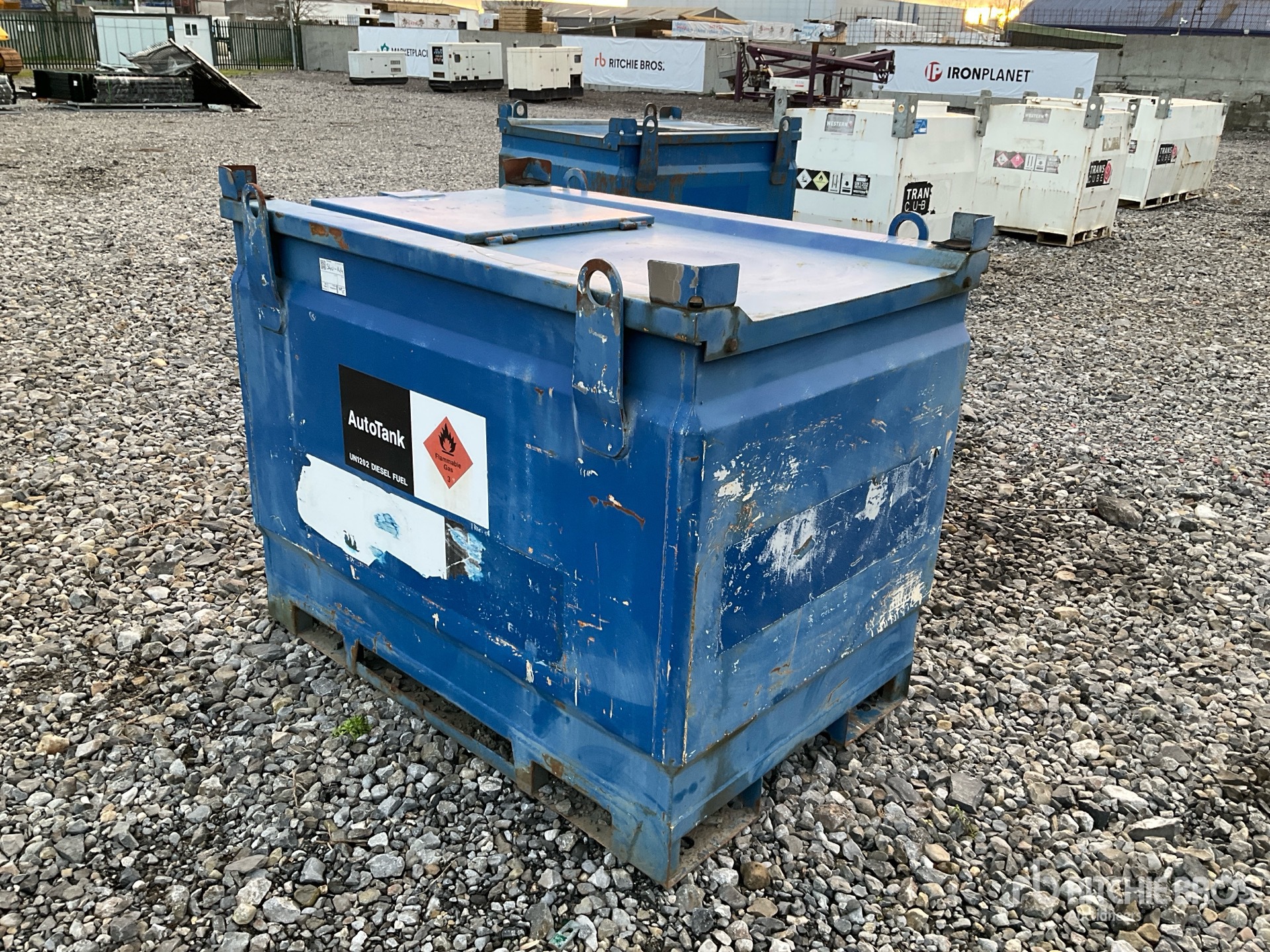 General Appearance with Imagen: esquina trasera izquierda