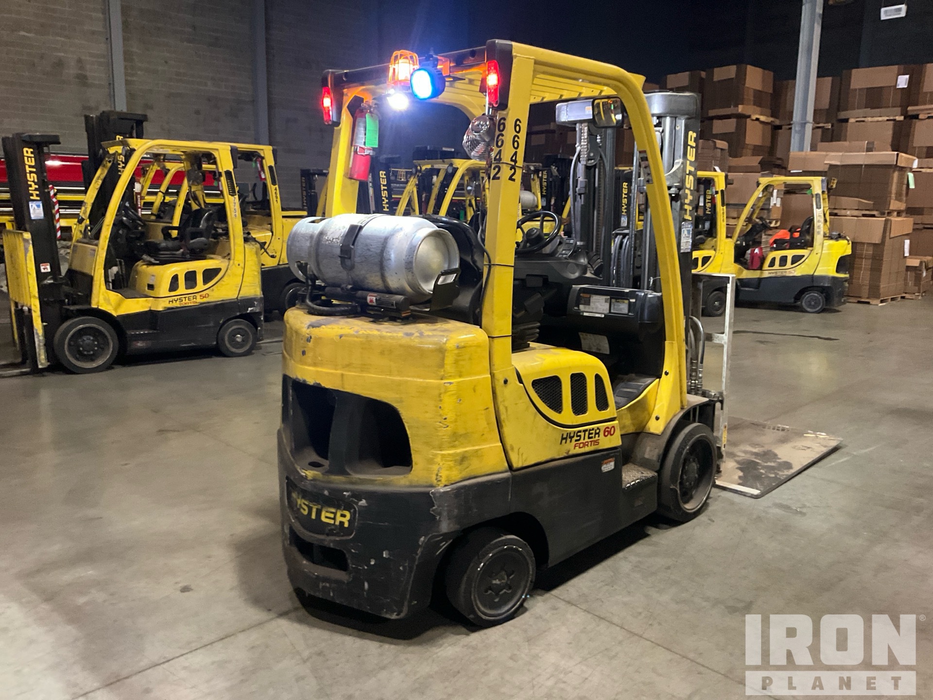 General Appearance - Lift Truck* with Foto, angolo anteriore sinistro