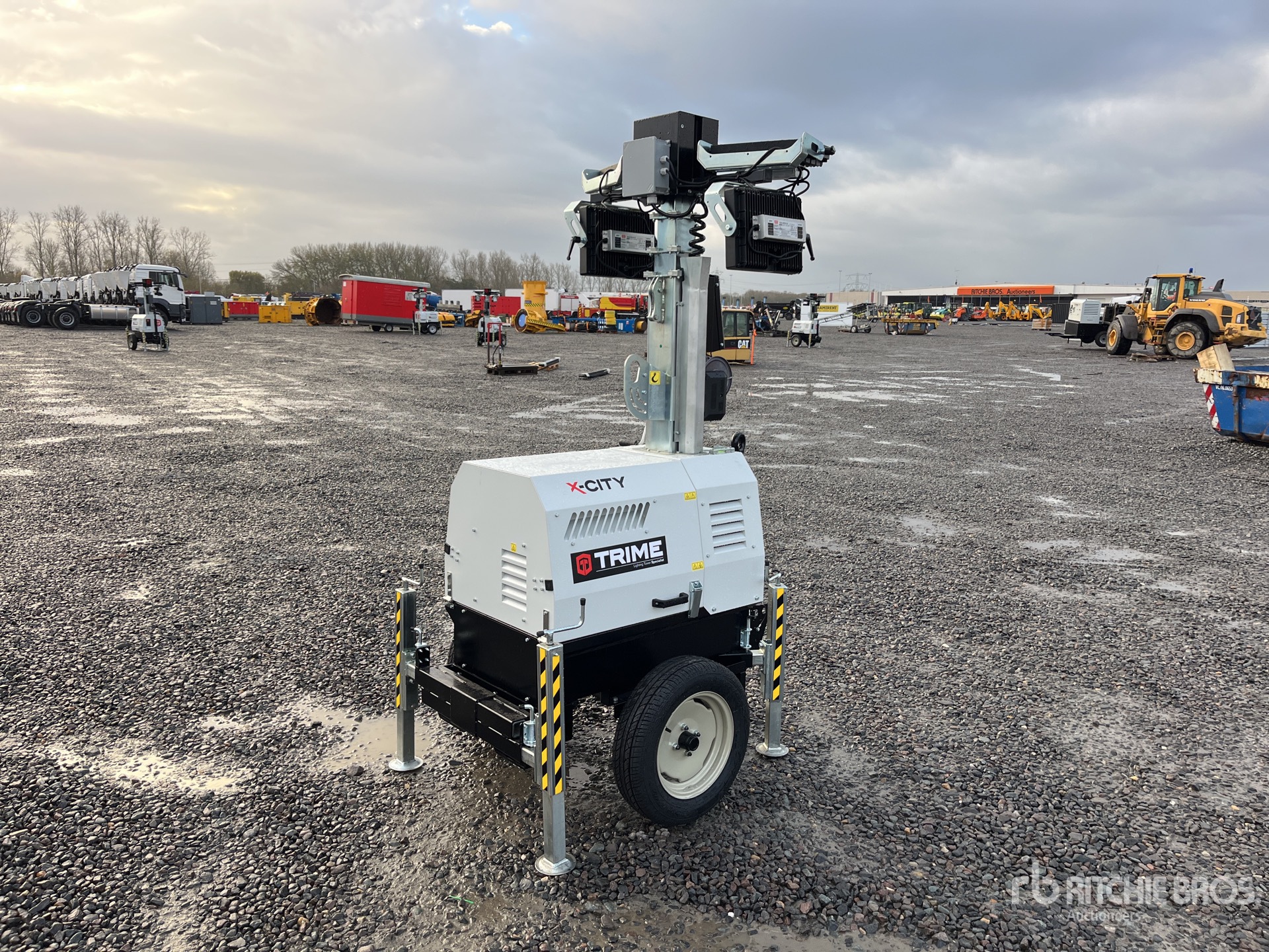 General Appearance with Picture, Right Rear Corner