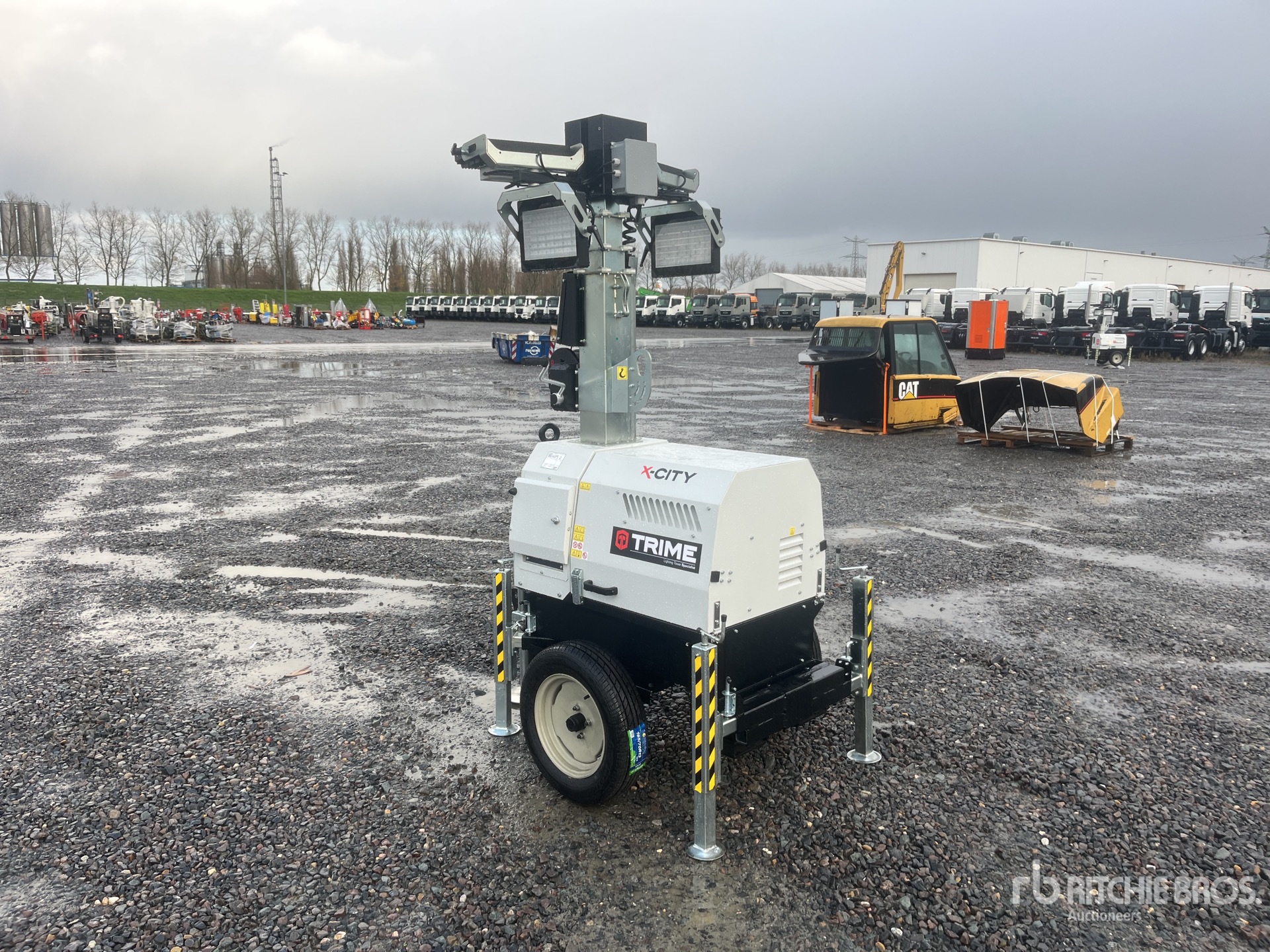 General Appearance with Picture, Left Rear Corner