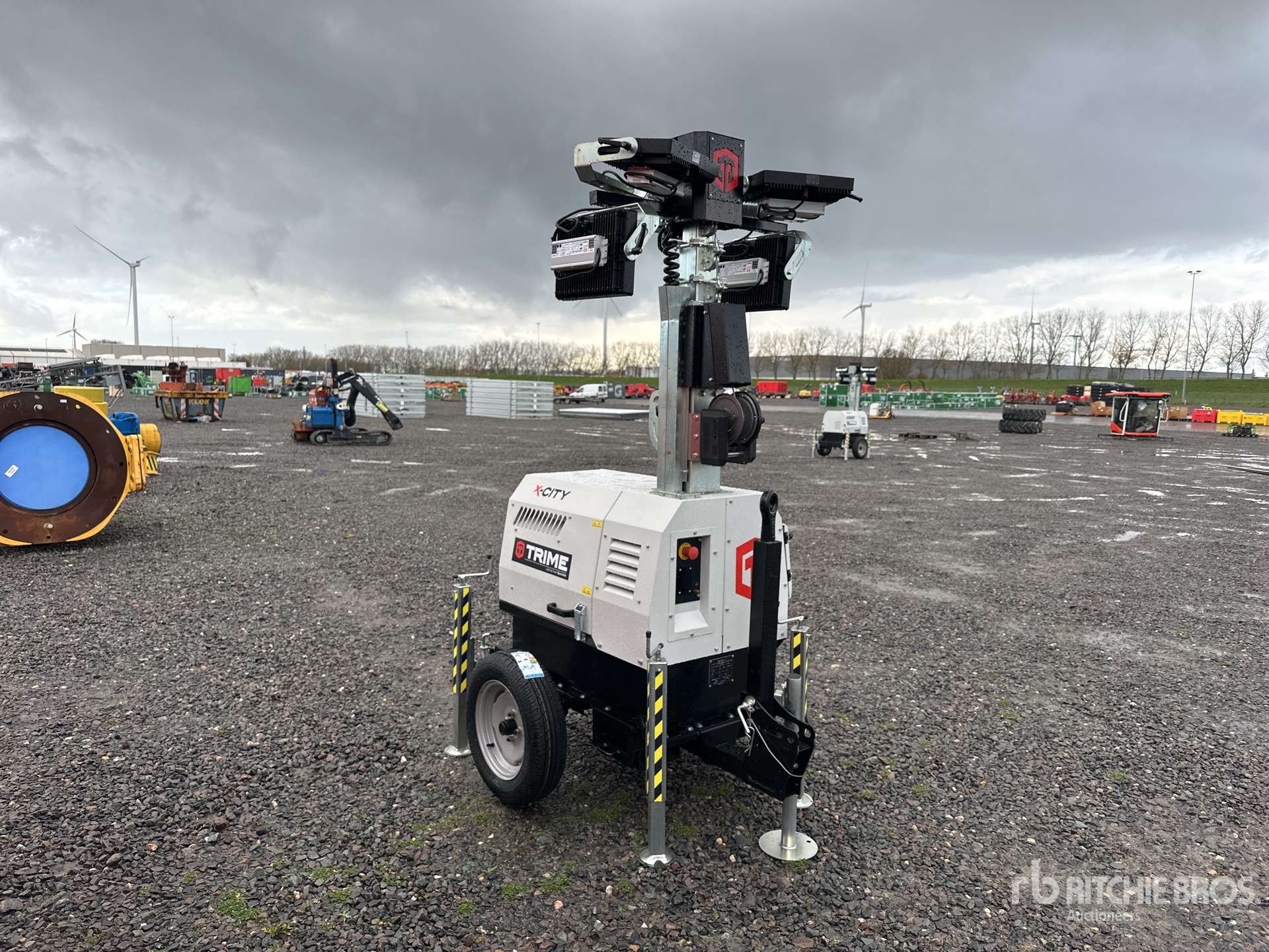 General Appearance with Picture, Right Front Corner