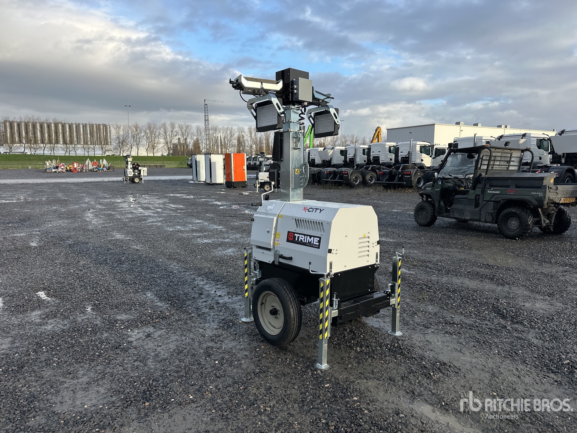 General Appearance with Picture, Left Rear Corner