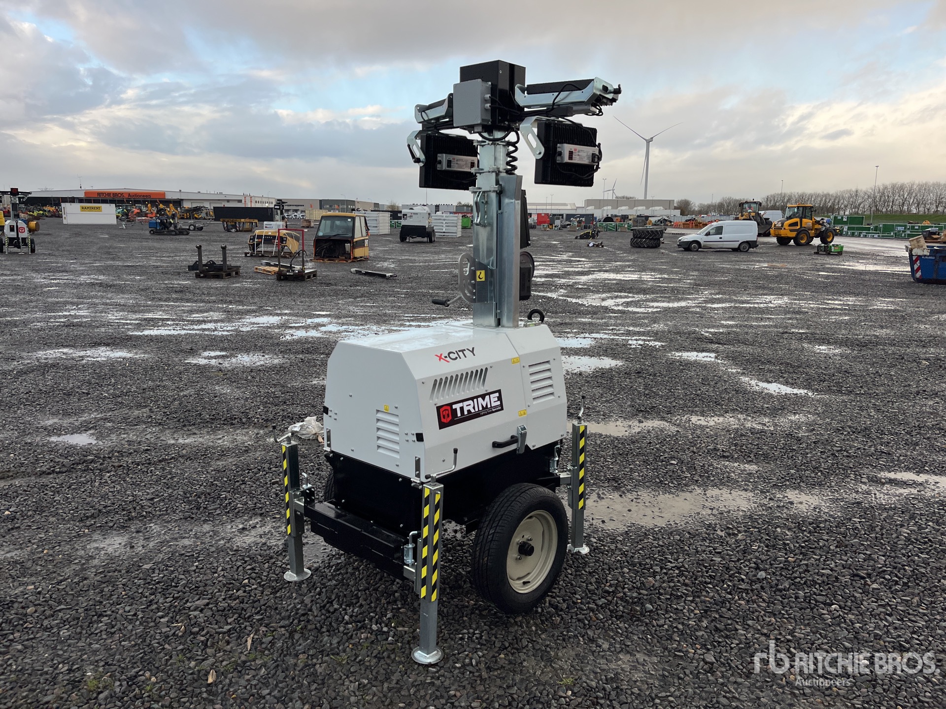 General Appearance with Picture, Right Rear Corner