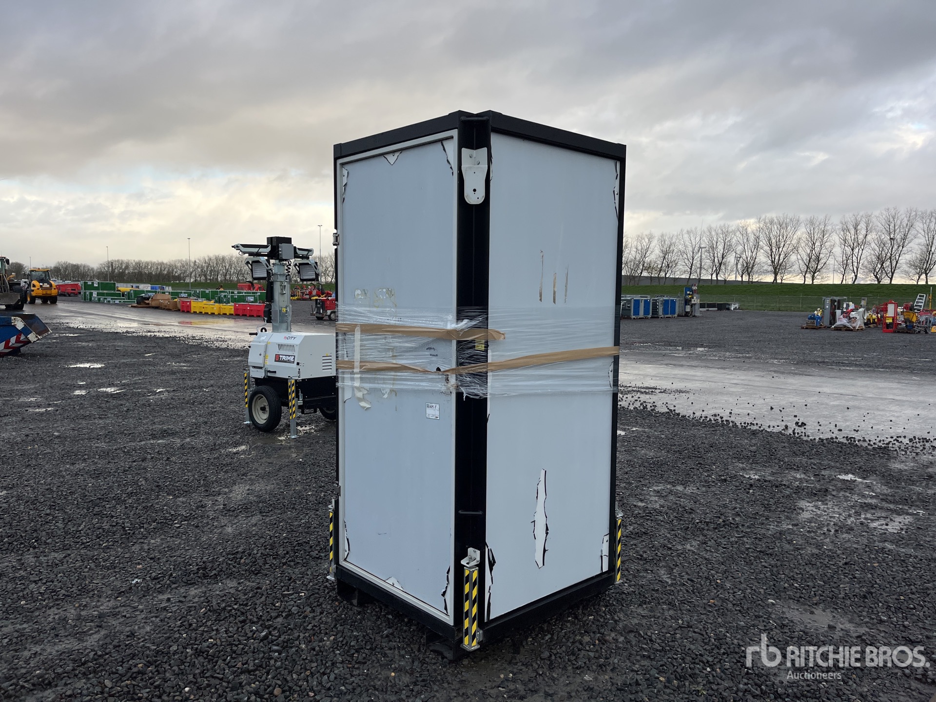 General Appearance with Picture, Left Front Corner