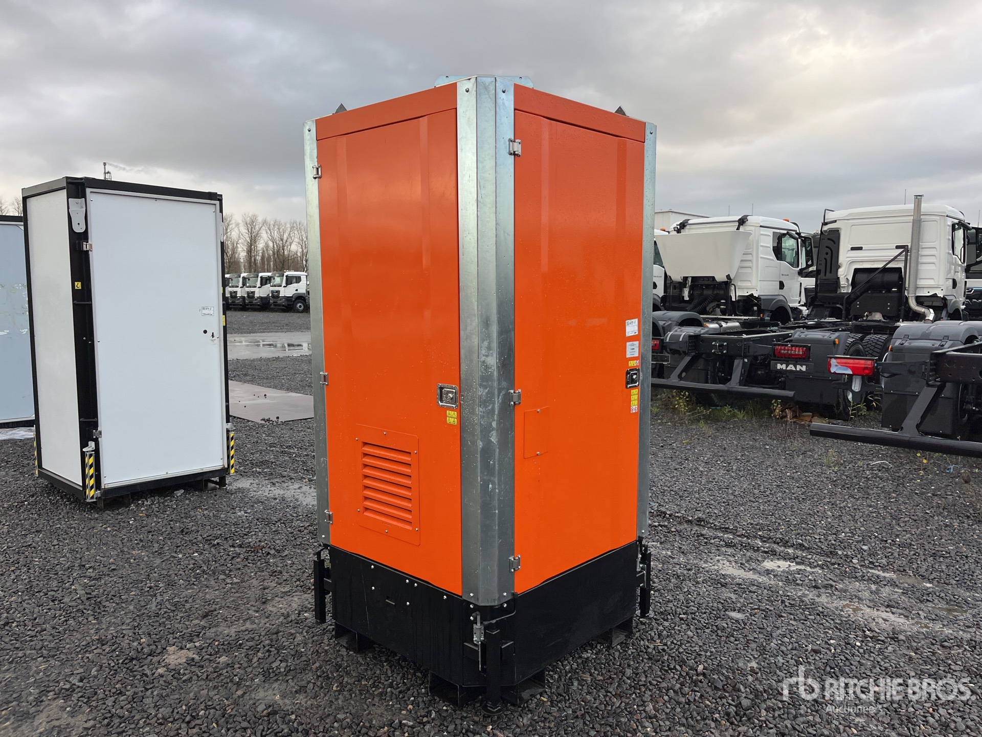 General Appearance with Picture, Right Front Corner