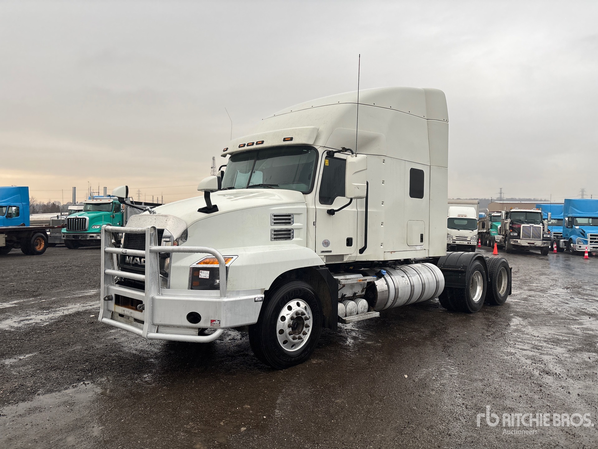 General Appearance with Picture, Left Front Corner