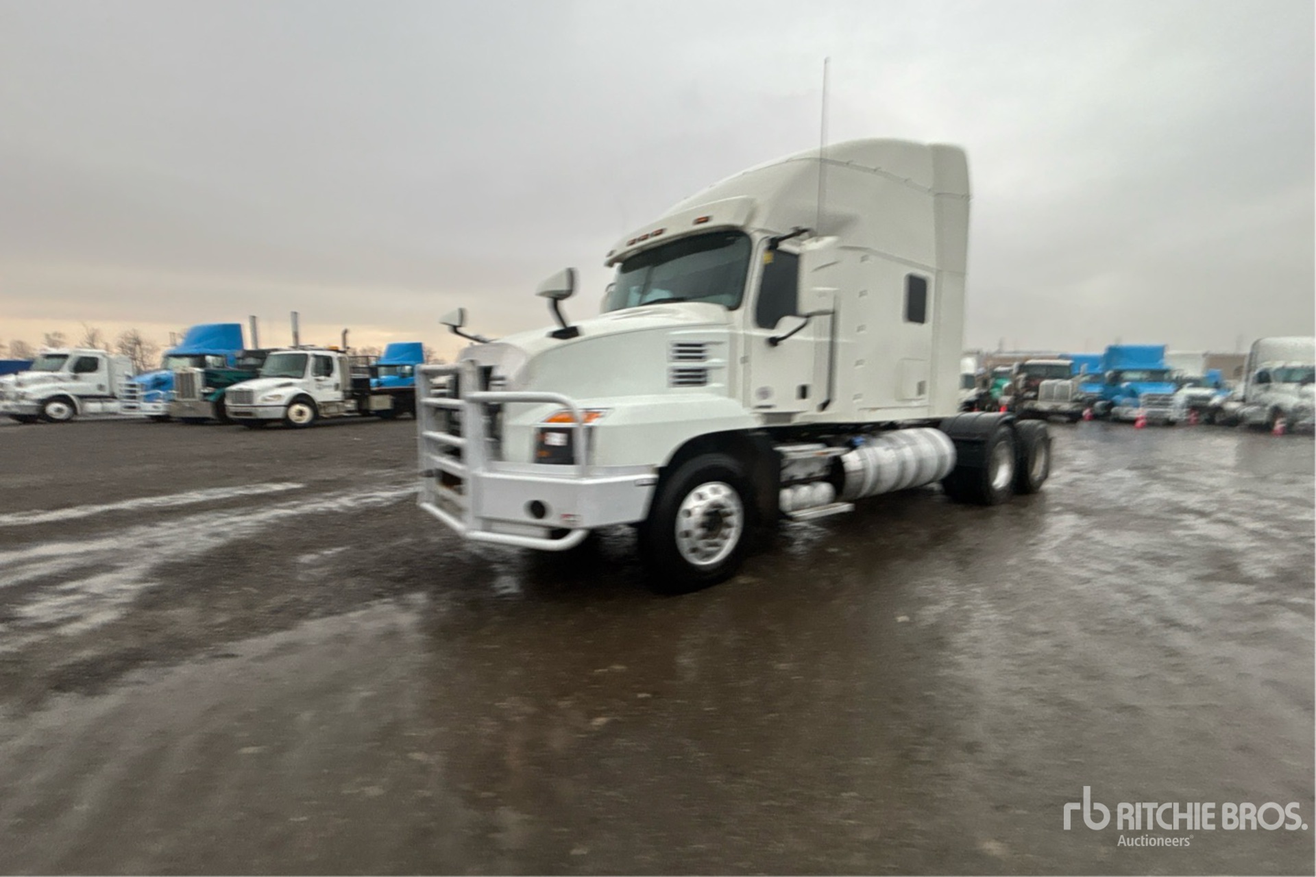 General Appearance with Picture, Left Front Corner