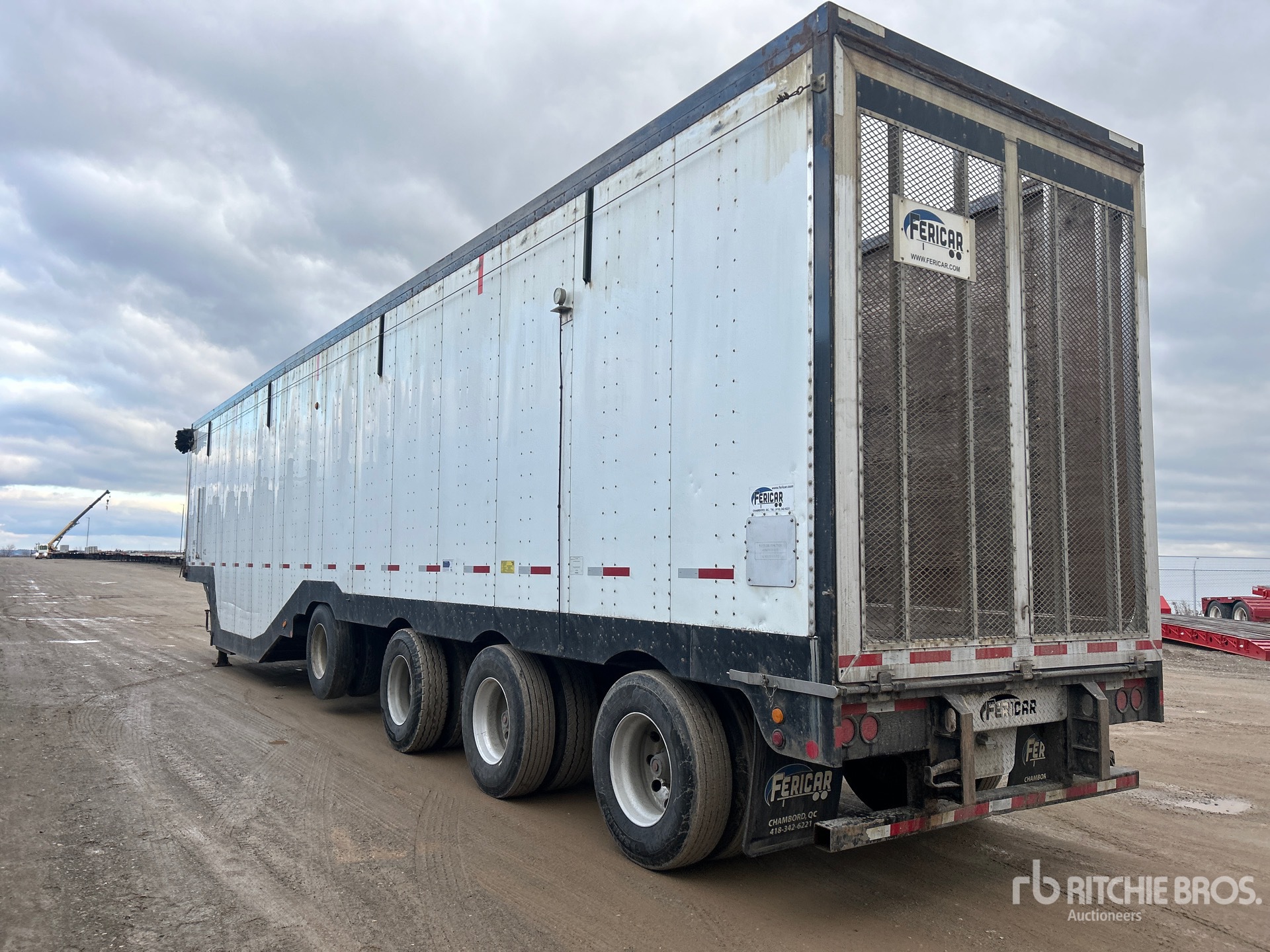 General Appearance with Bild, Ecke hinten links