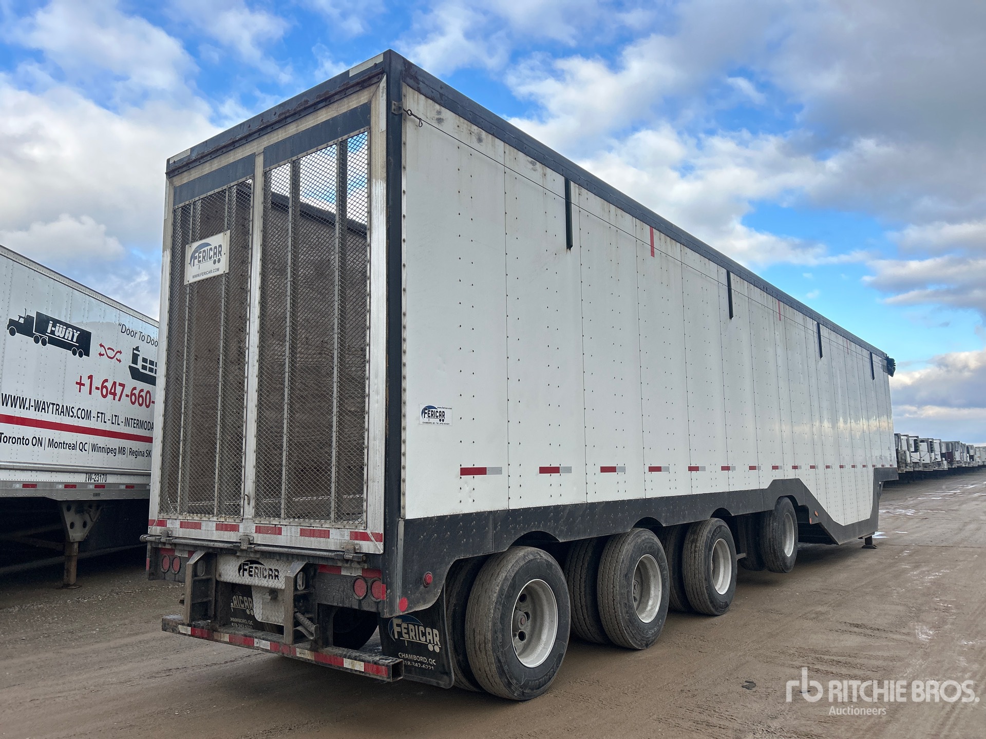 General Appearance with Bild, Ecke hinten rechts