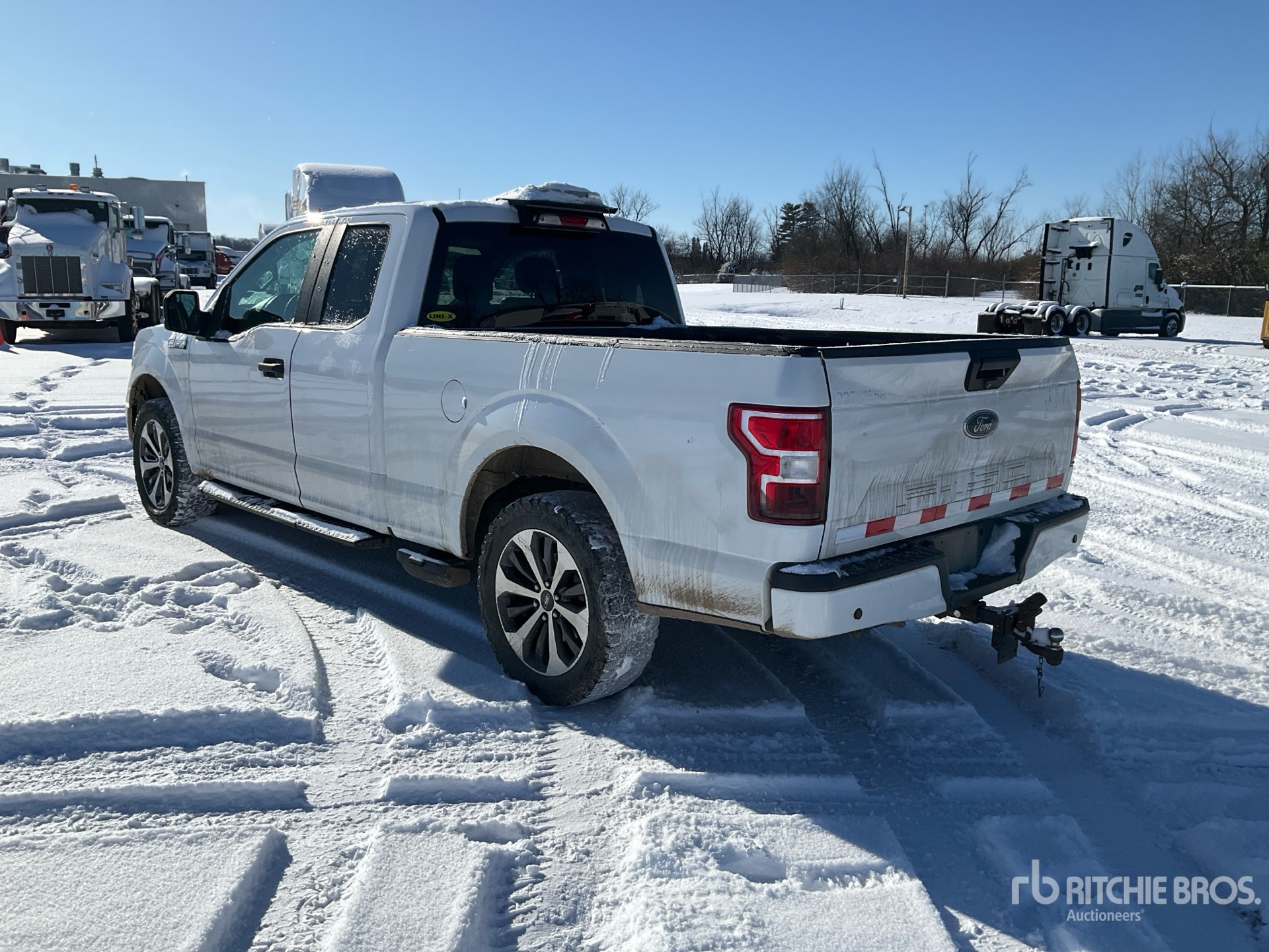 General Appearance with Picture, Left Rear Corner