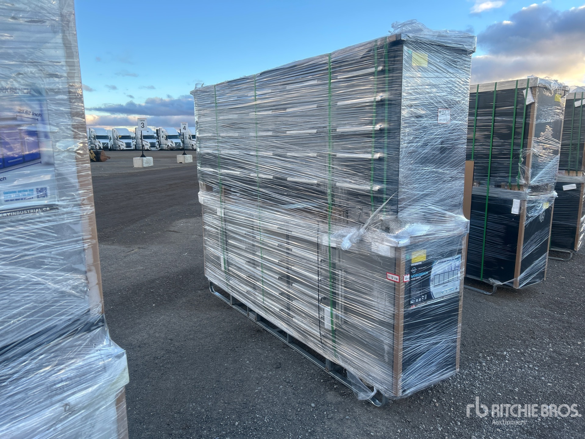 General Appearance with Picture, Left Front Corner