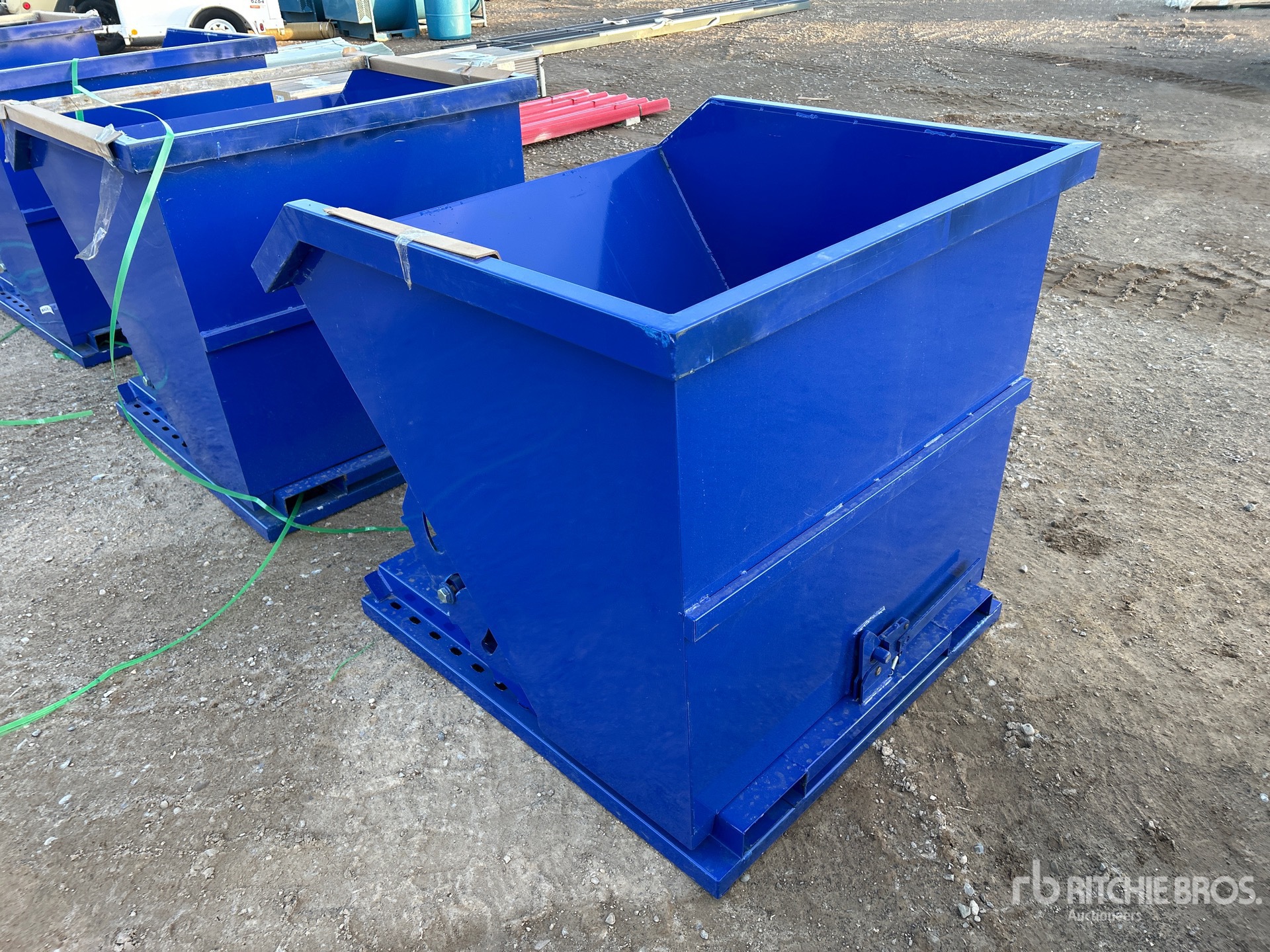 General Appearance with Bild, Ecke hinten rechts