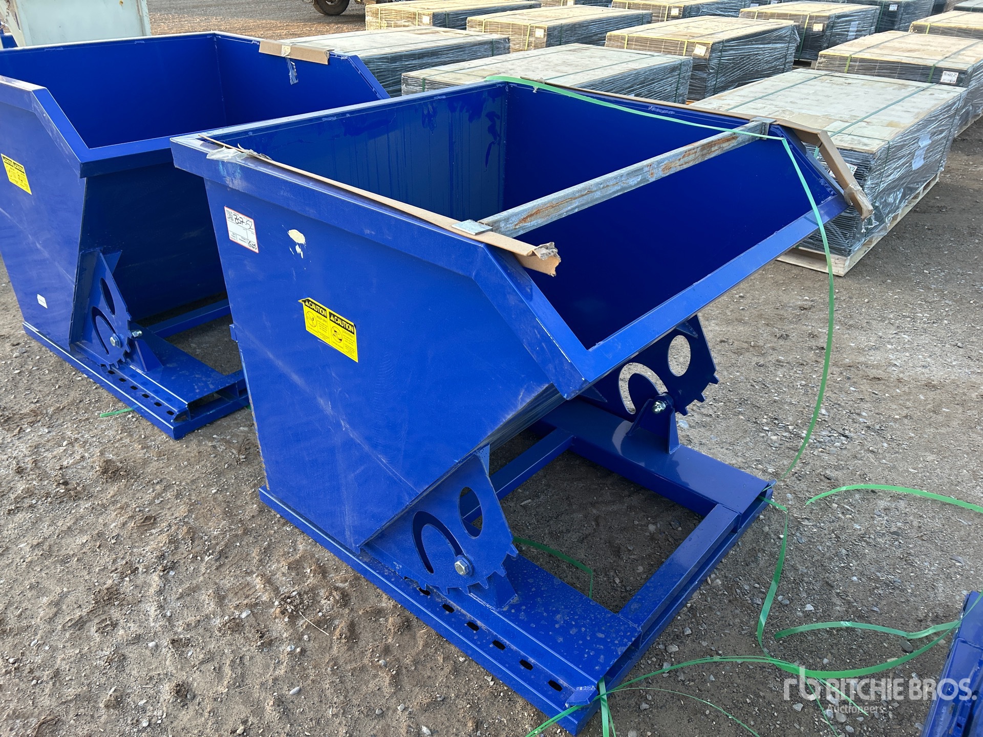 General Appearance with Bild, Ecke vorne links