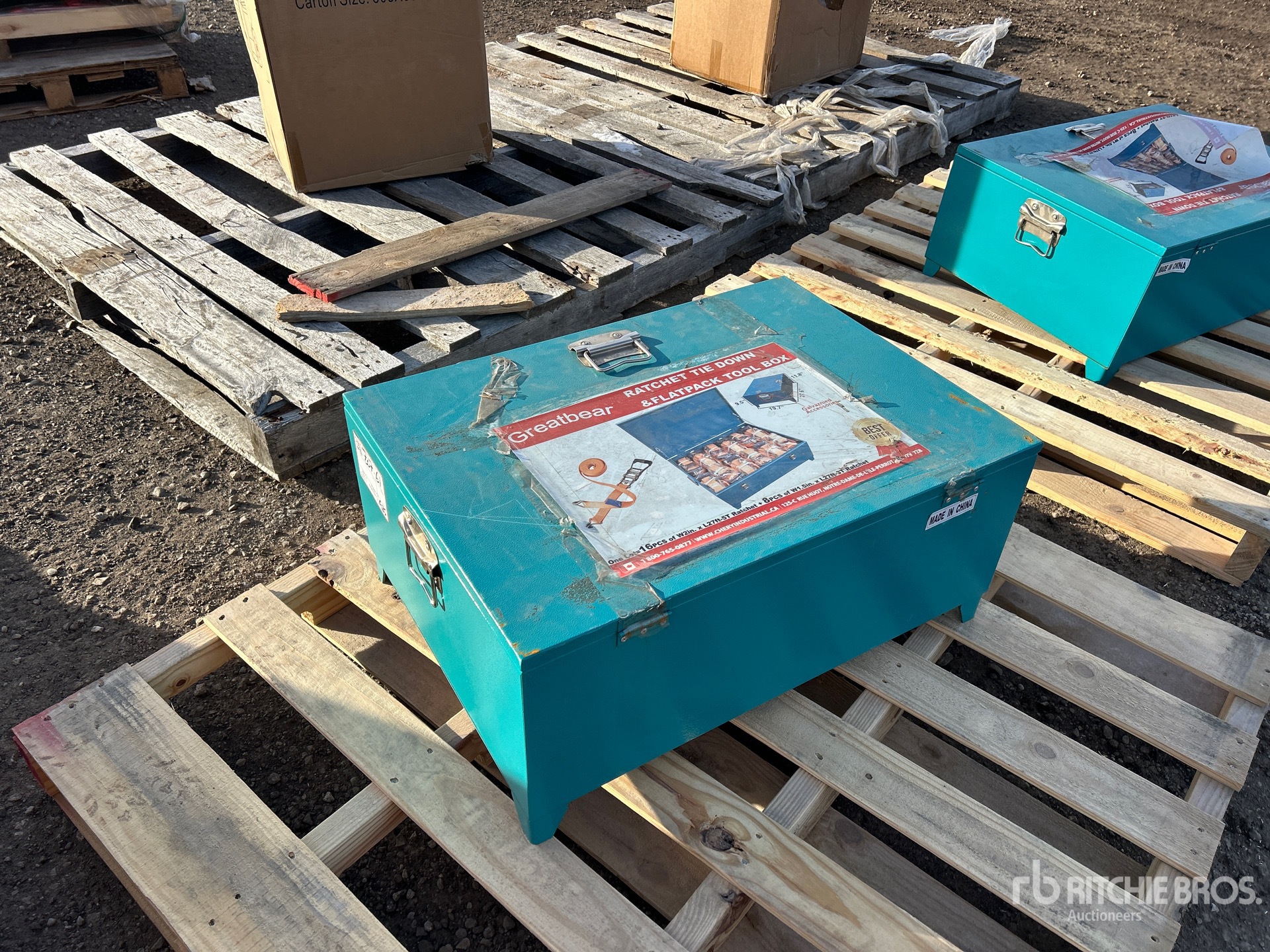 General Appearance with Foto, angolo posteriore sinistro