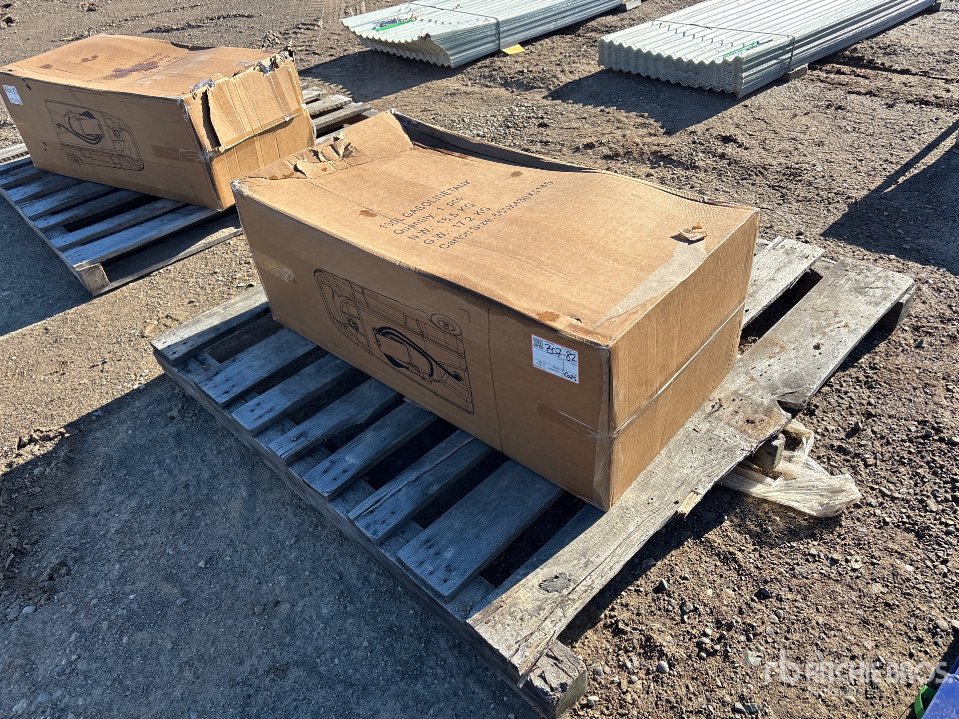 General Appearance with Picture, Right Front Corner