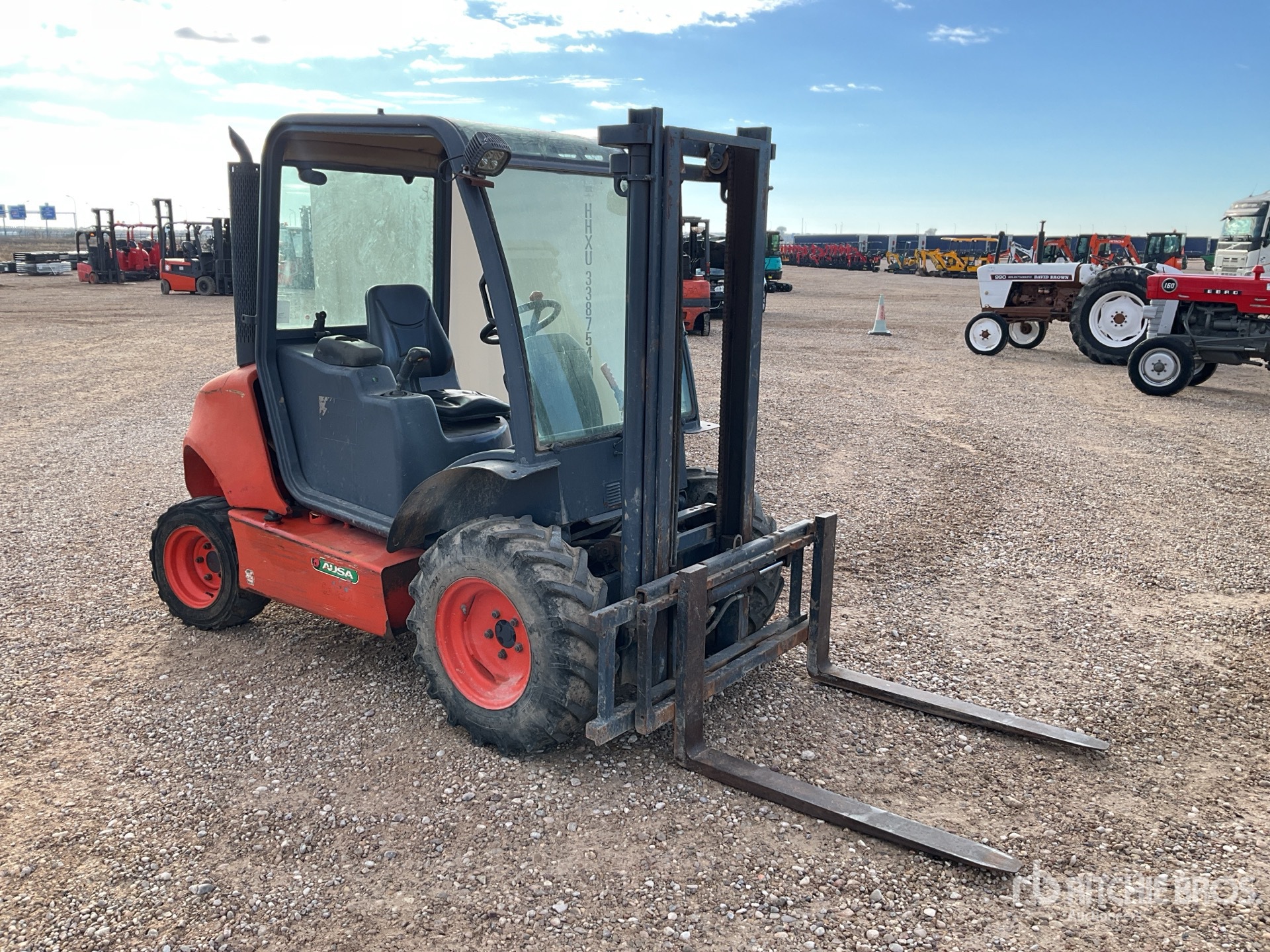 General Appearance with Picture, Right Front Corner