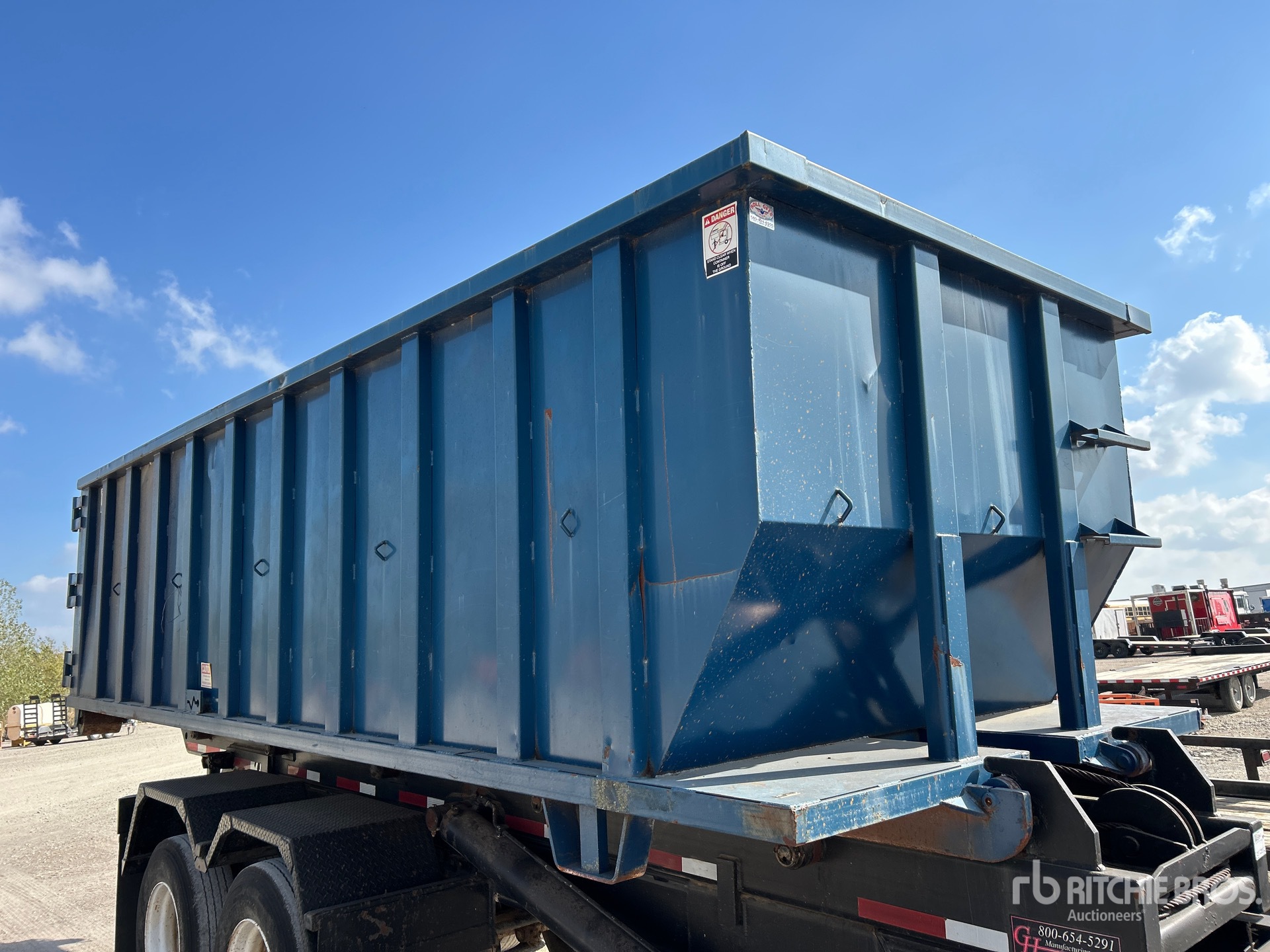 General Appearance with Foto, angolo anteriore destro