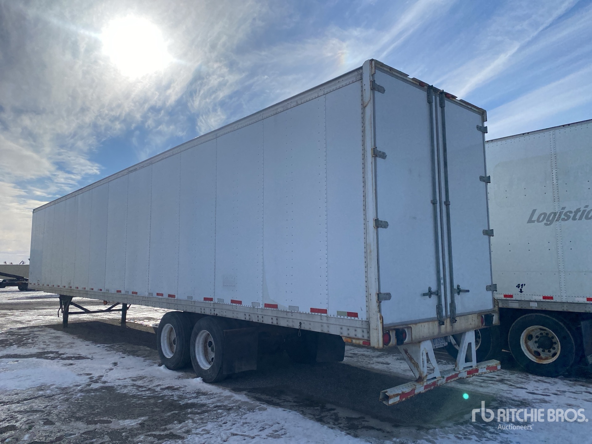 General Appearance with Bild, Ecke hinten links