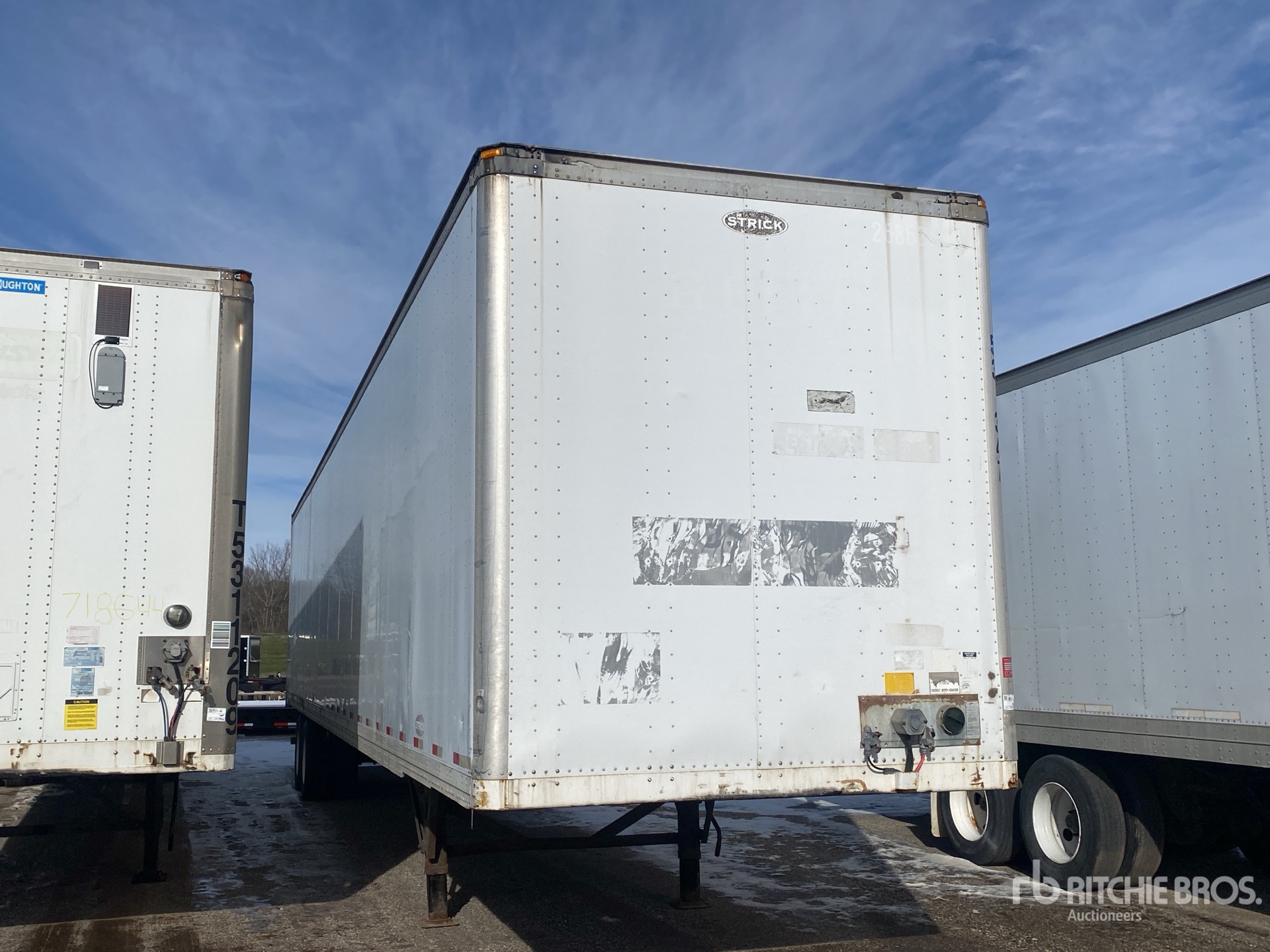 General Appearance with Bild, Ecke vorne rechts