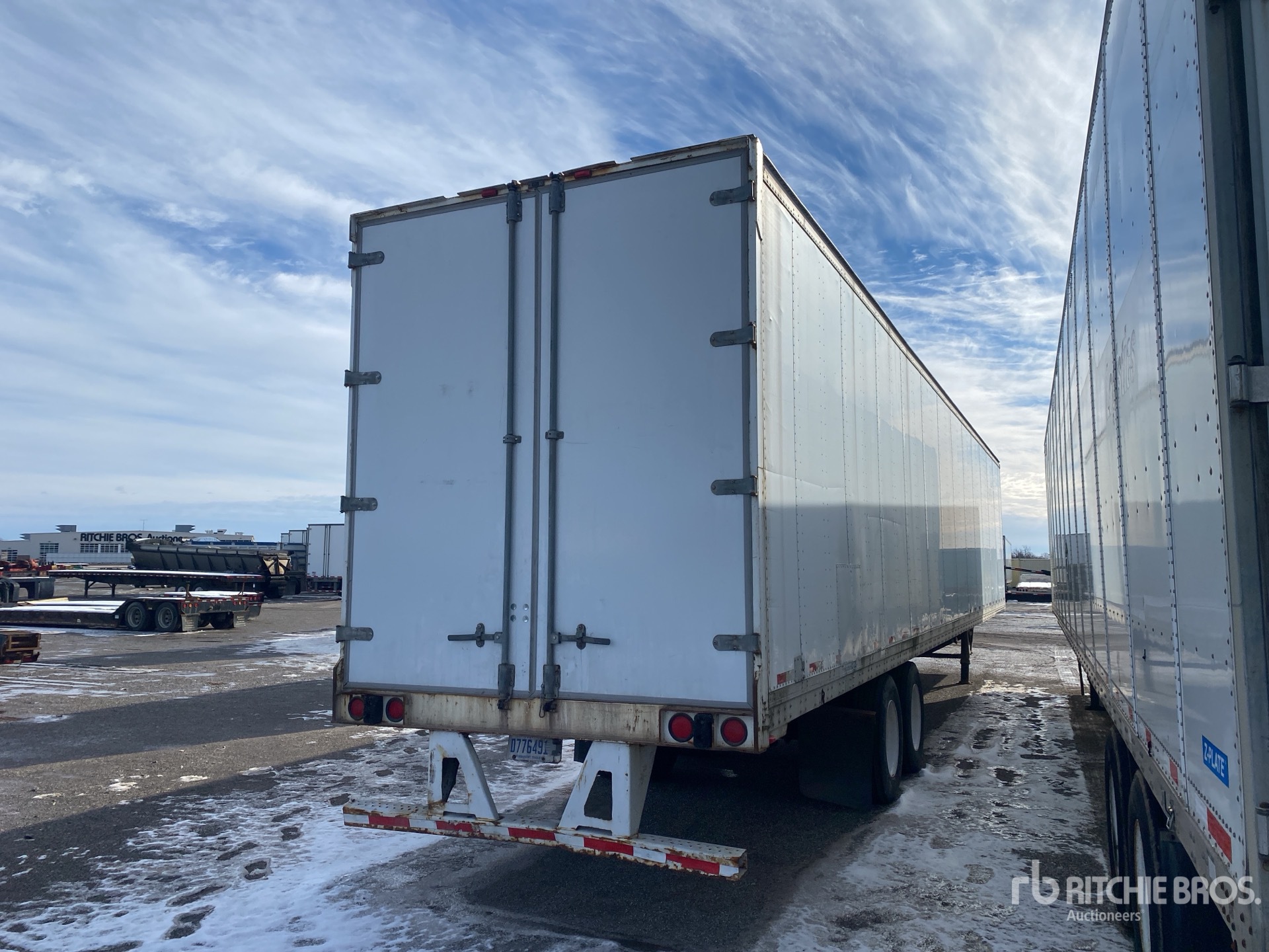 General Appearance with Bild, Ecke hinten rechts