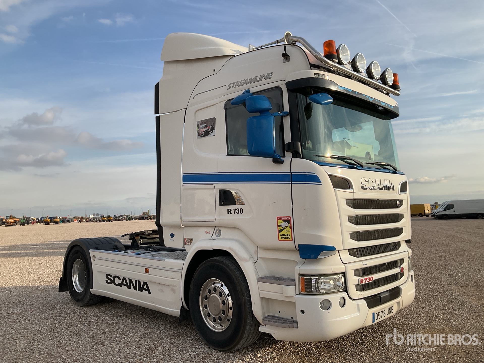 General Appearance with Picture, Right Front Corner