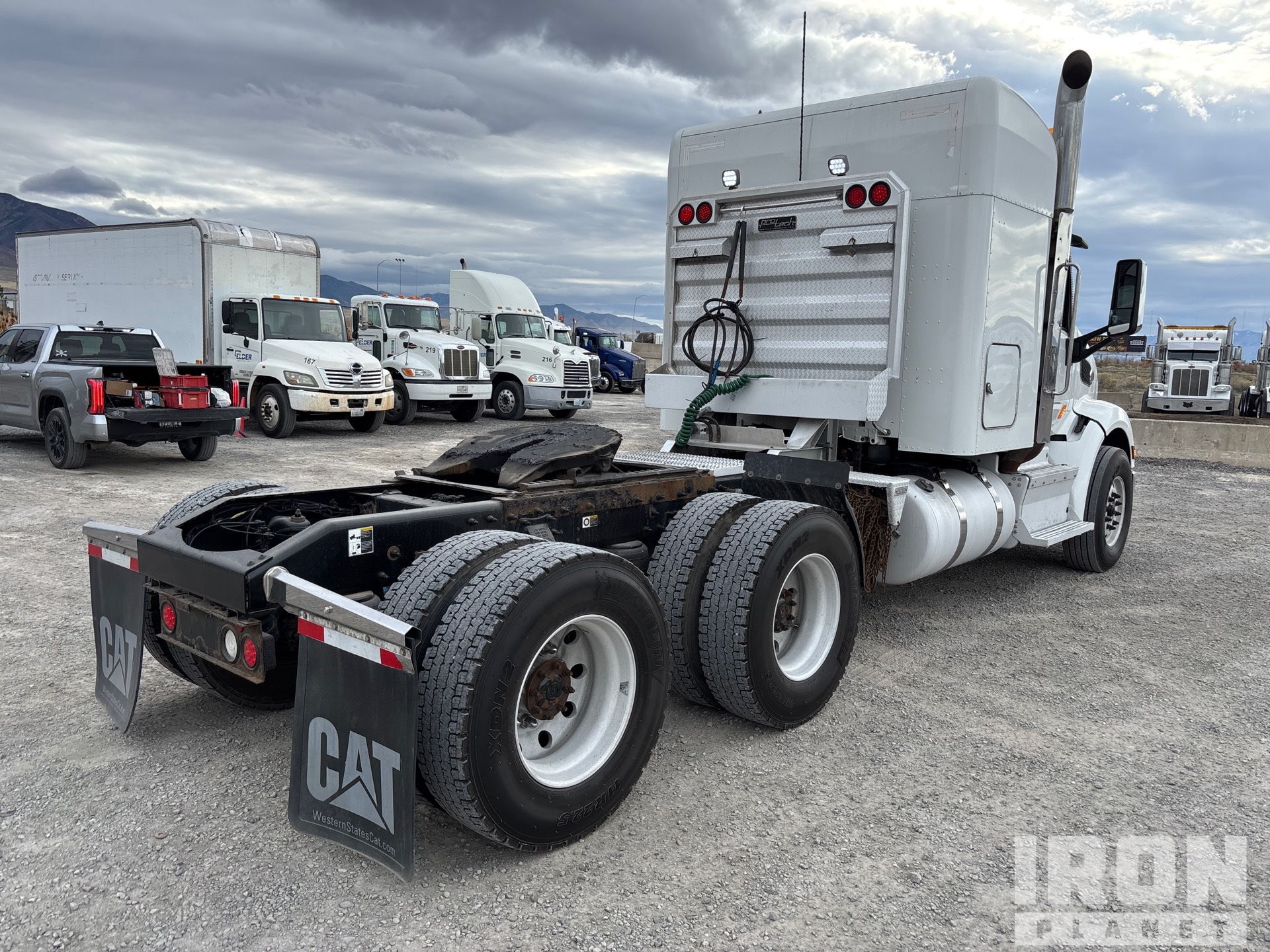 General Appearance with Bild, Ecke hinten rechts