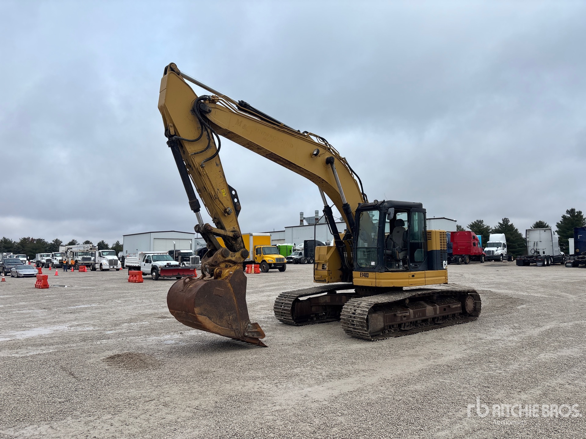 General Appearance with Picture, Left Front Corner