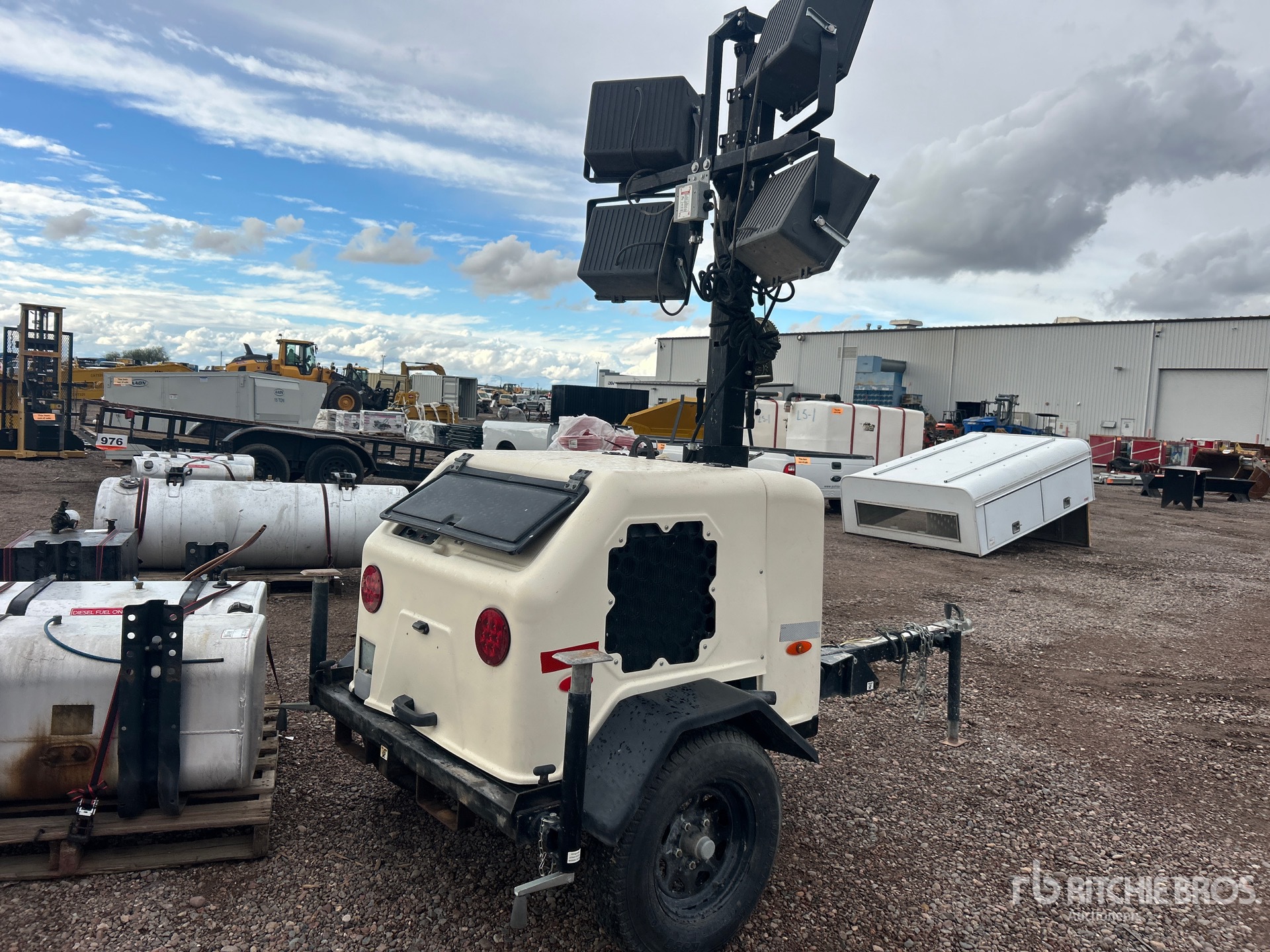 General Appearance with Imagen: esquina trasera derecha