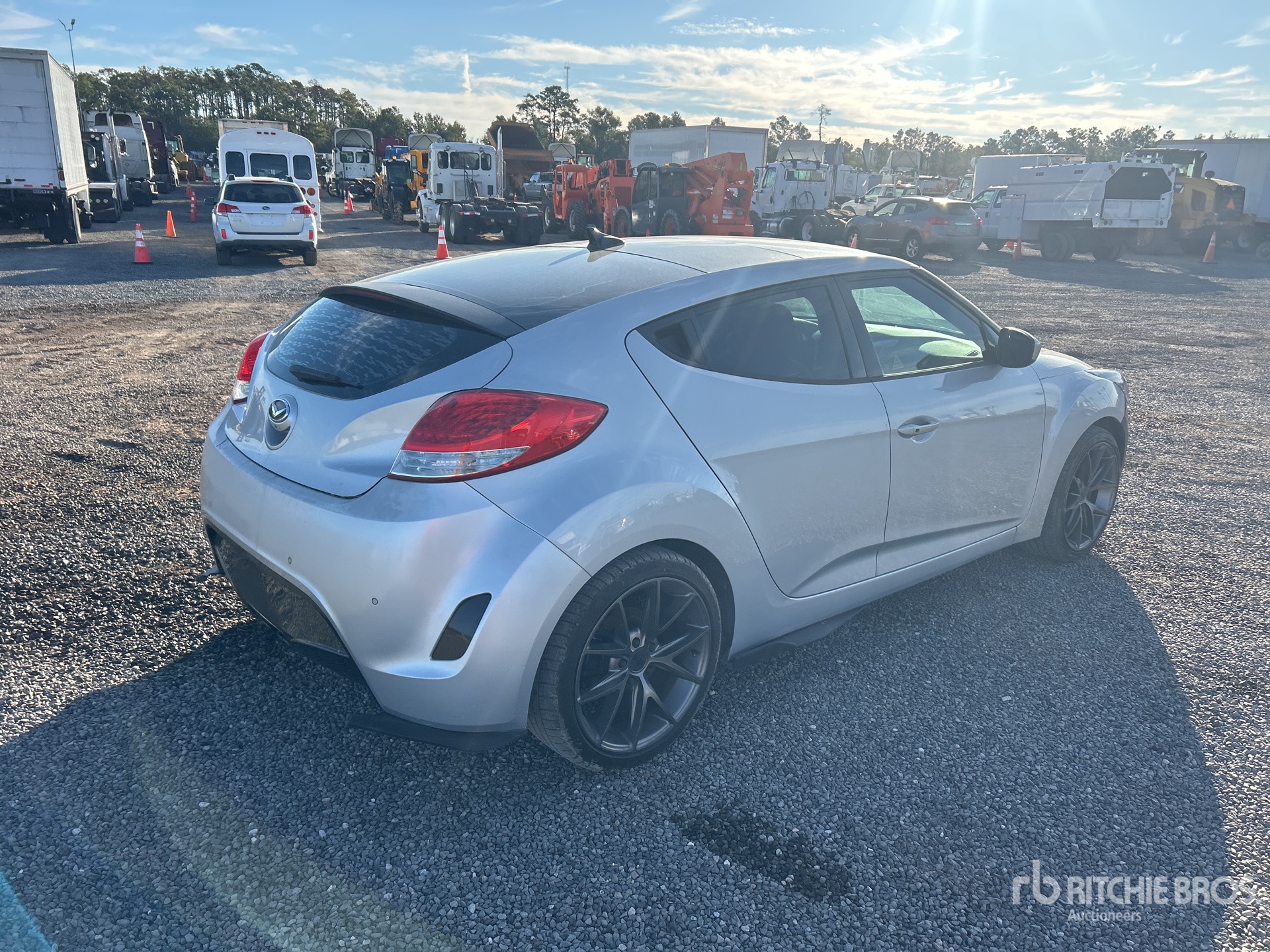 General Appearance with Picture, Right Rear Corner