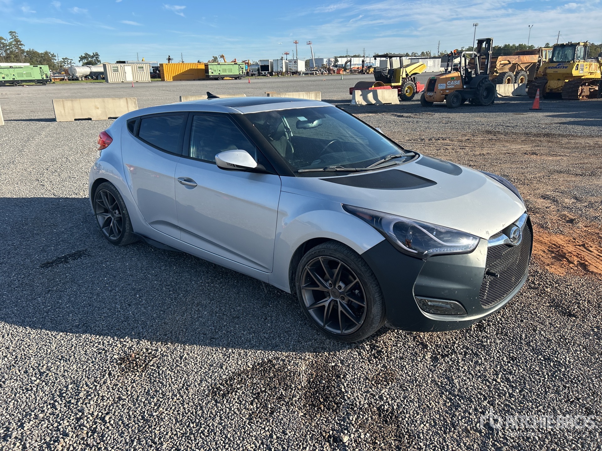 General Appearance with Picture, Right Front Corner