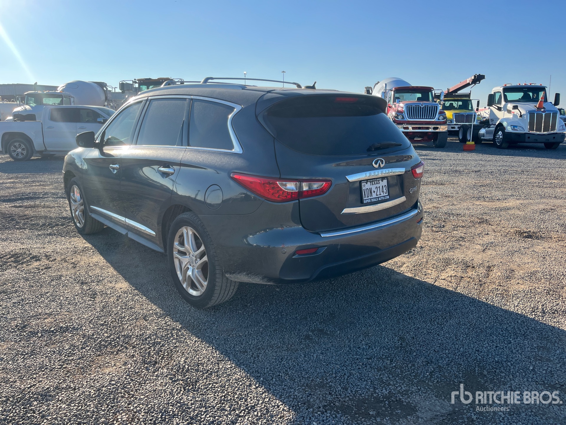 General Appearance with Imagen: esquina trasera izquierda