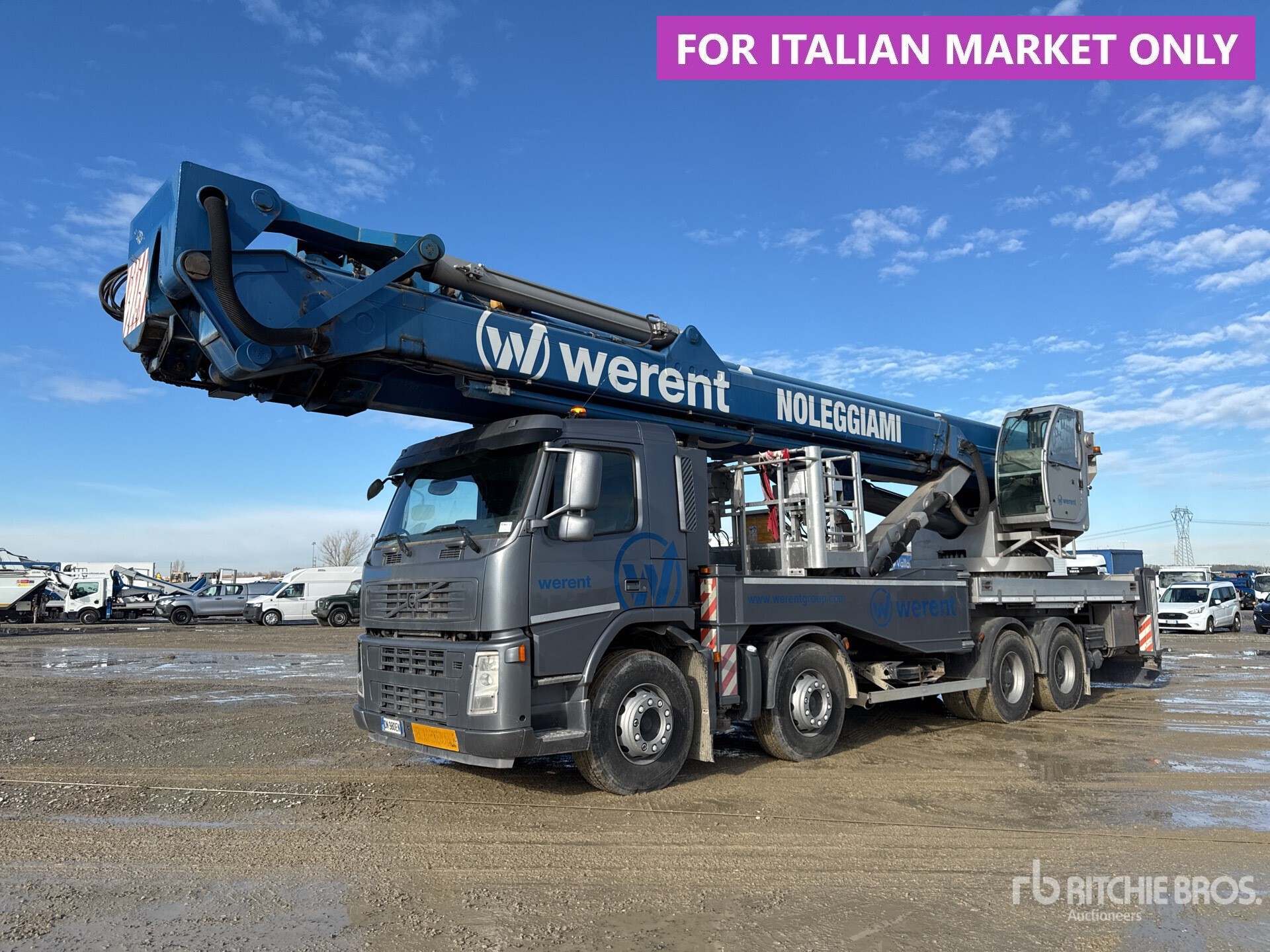 General Appearance with Featured Photo