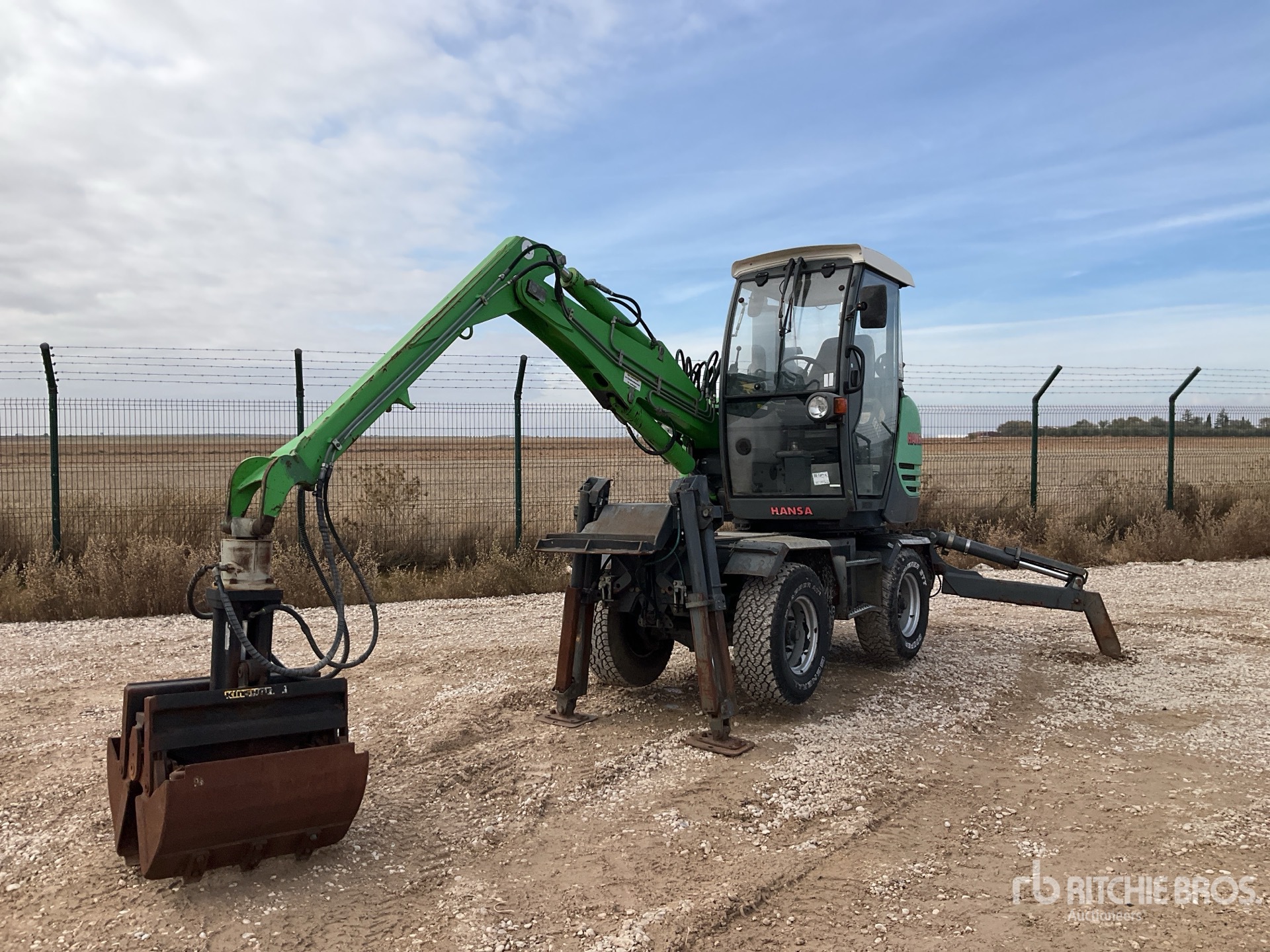 General Appearance with Picture, Left Front Corner