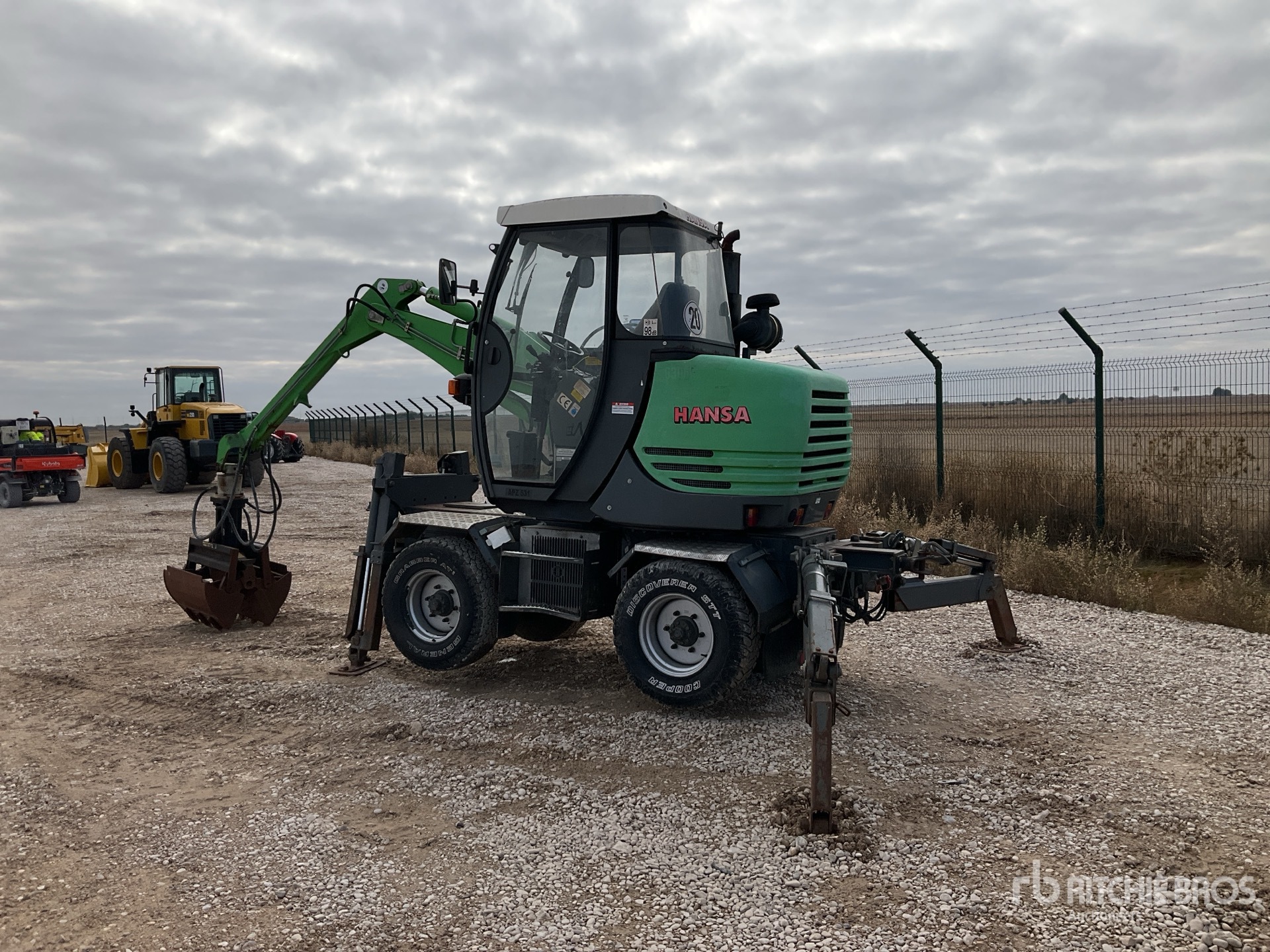 General Appearance with Picture, Left Rear Corner