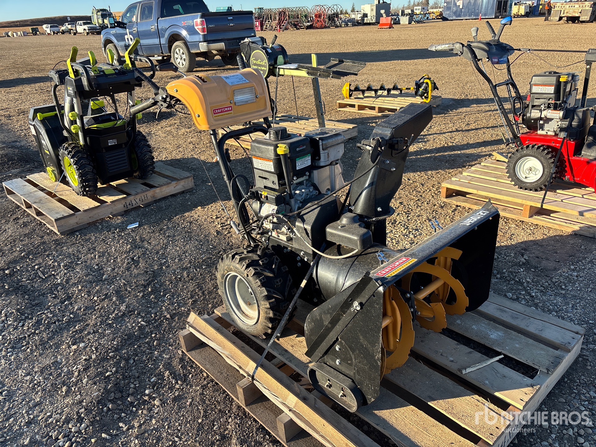 General Appearance with Picture, Right Front Corner