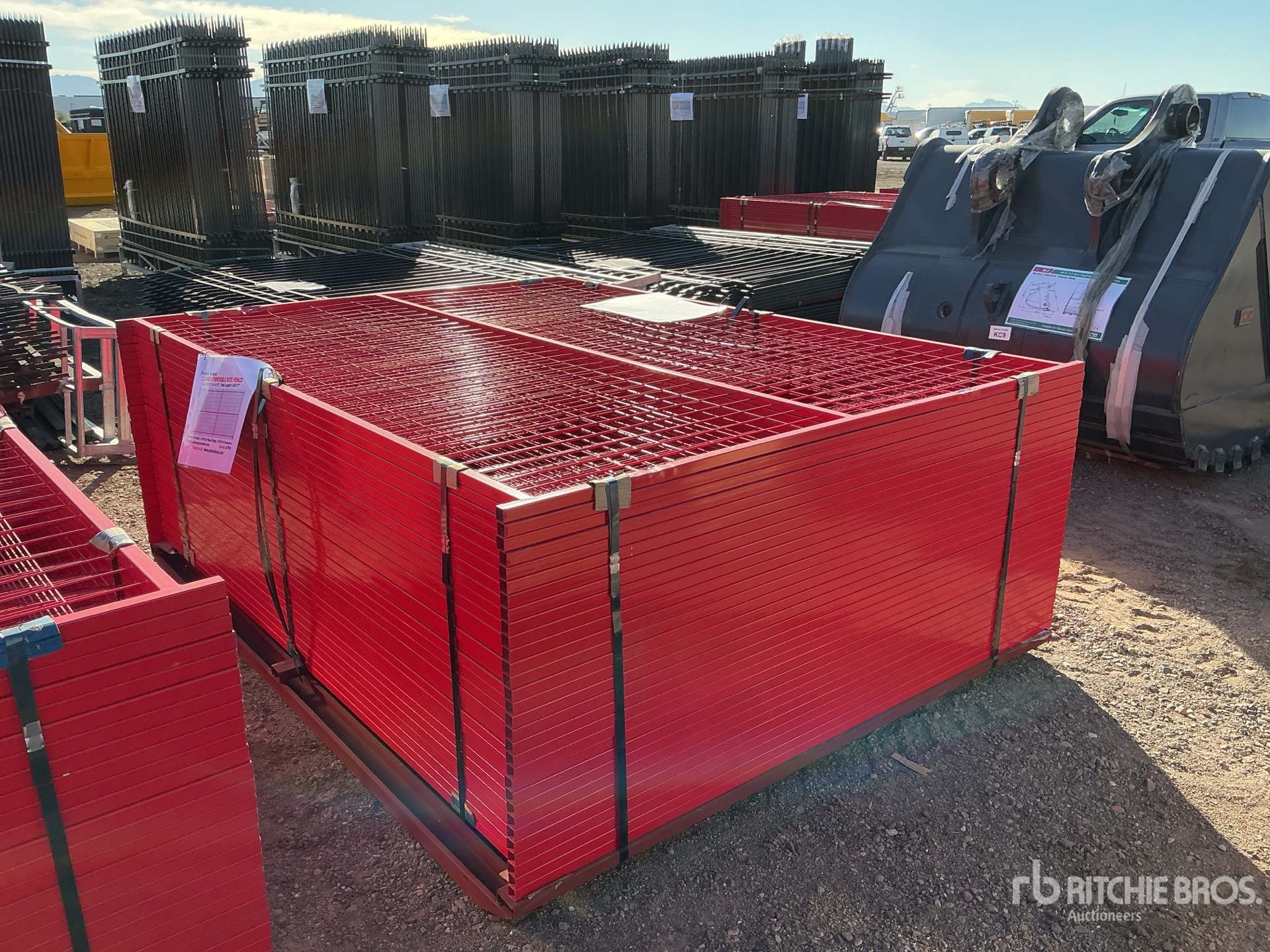 Aspect général with Image, coin arrière droit