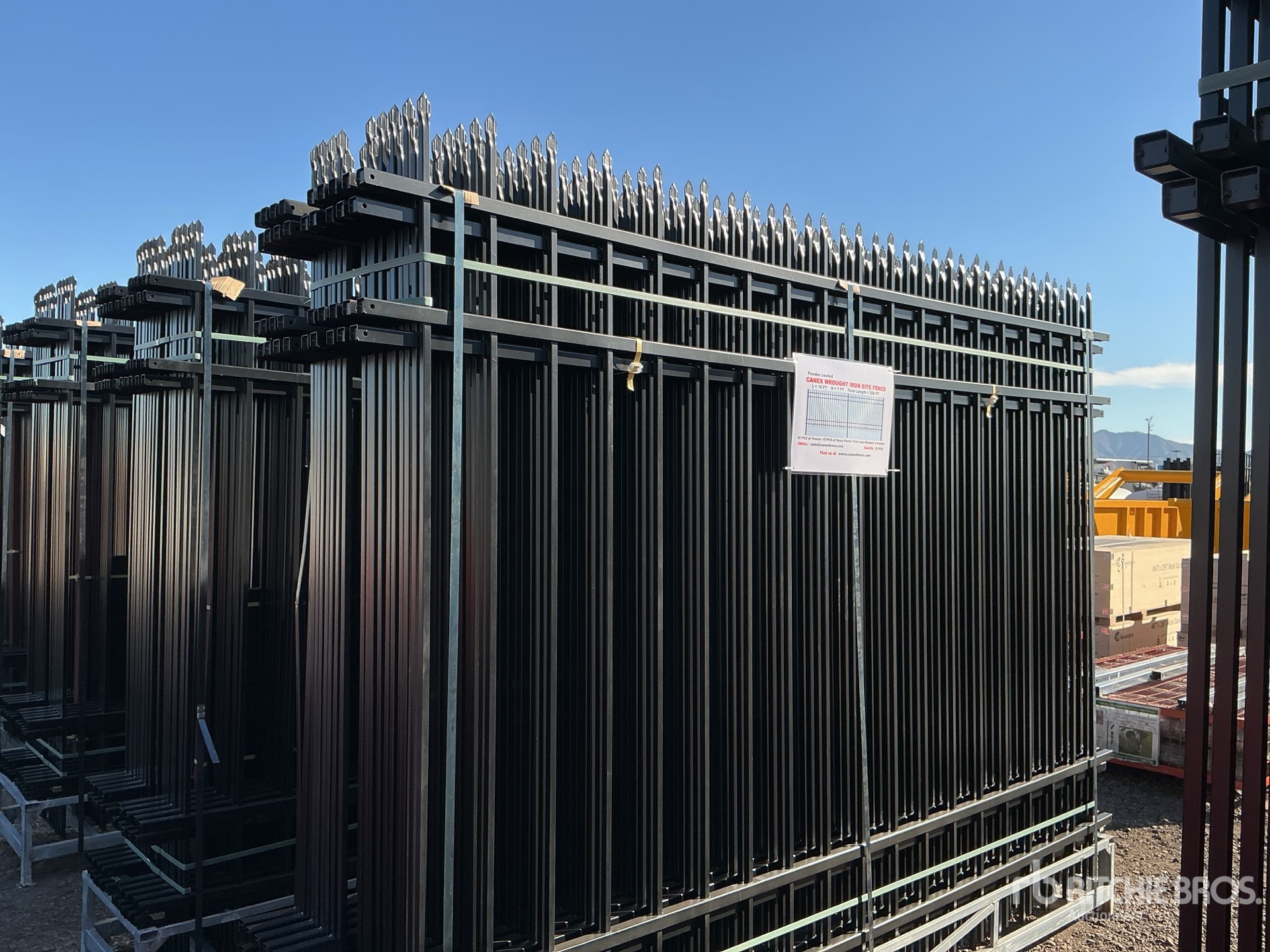 Aspect général with Image, coin avant droit