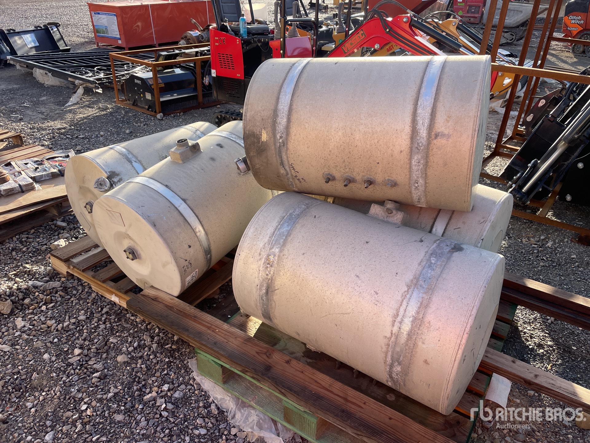 General Appearance with Foto, angolo posteriore sinistro