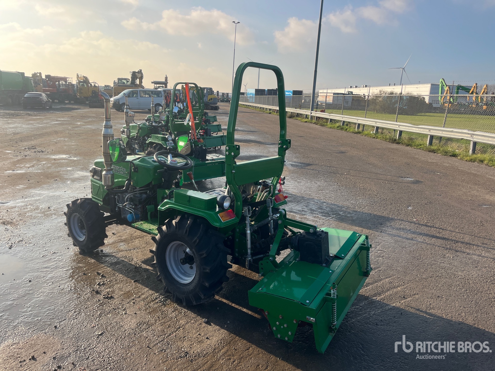 General Appearance with Picture, Left Rear Corner