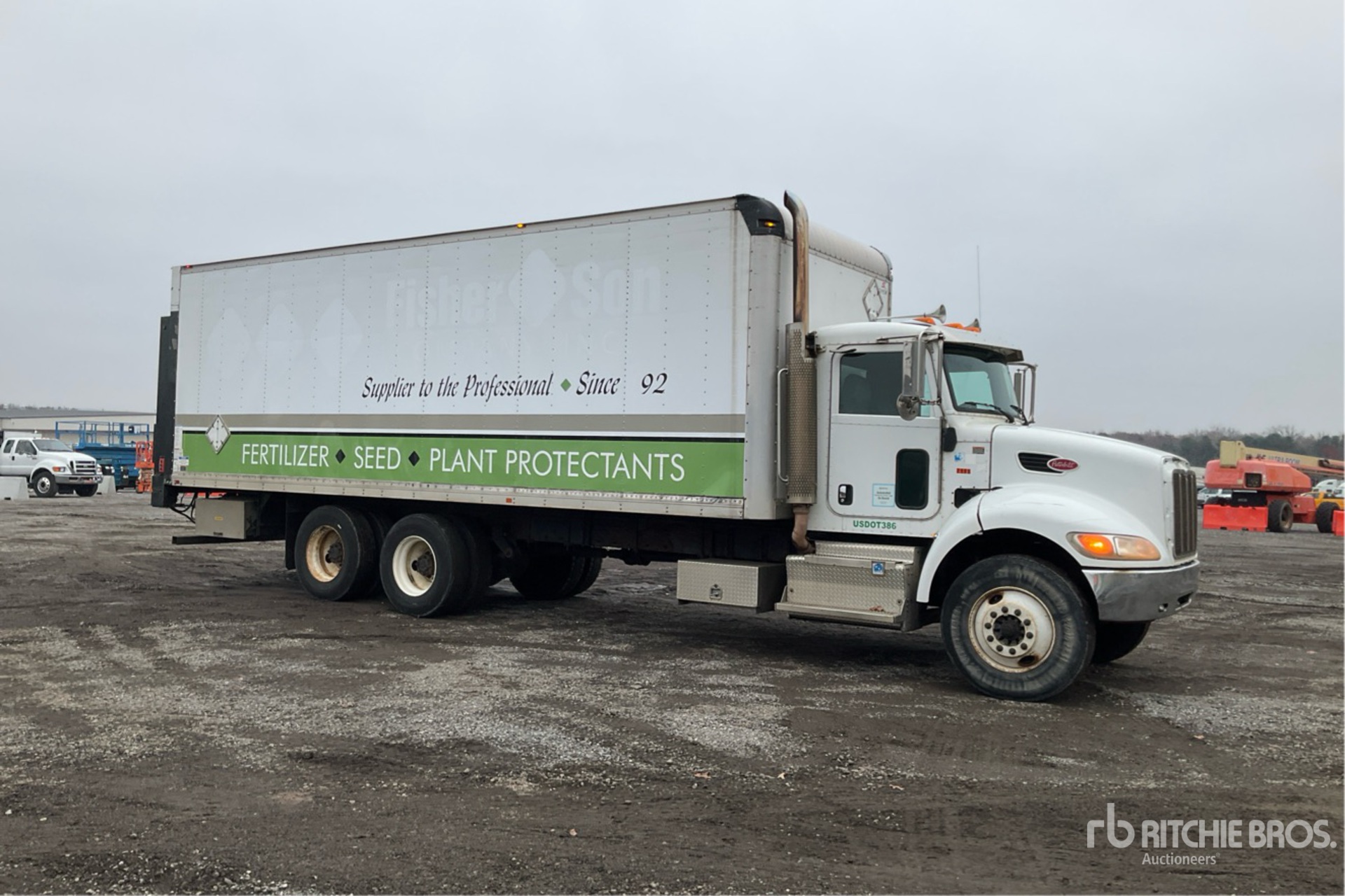 General Appearance with Foto, angolo anteriore destro